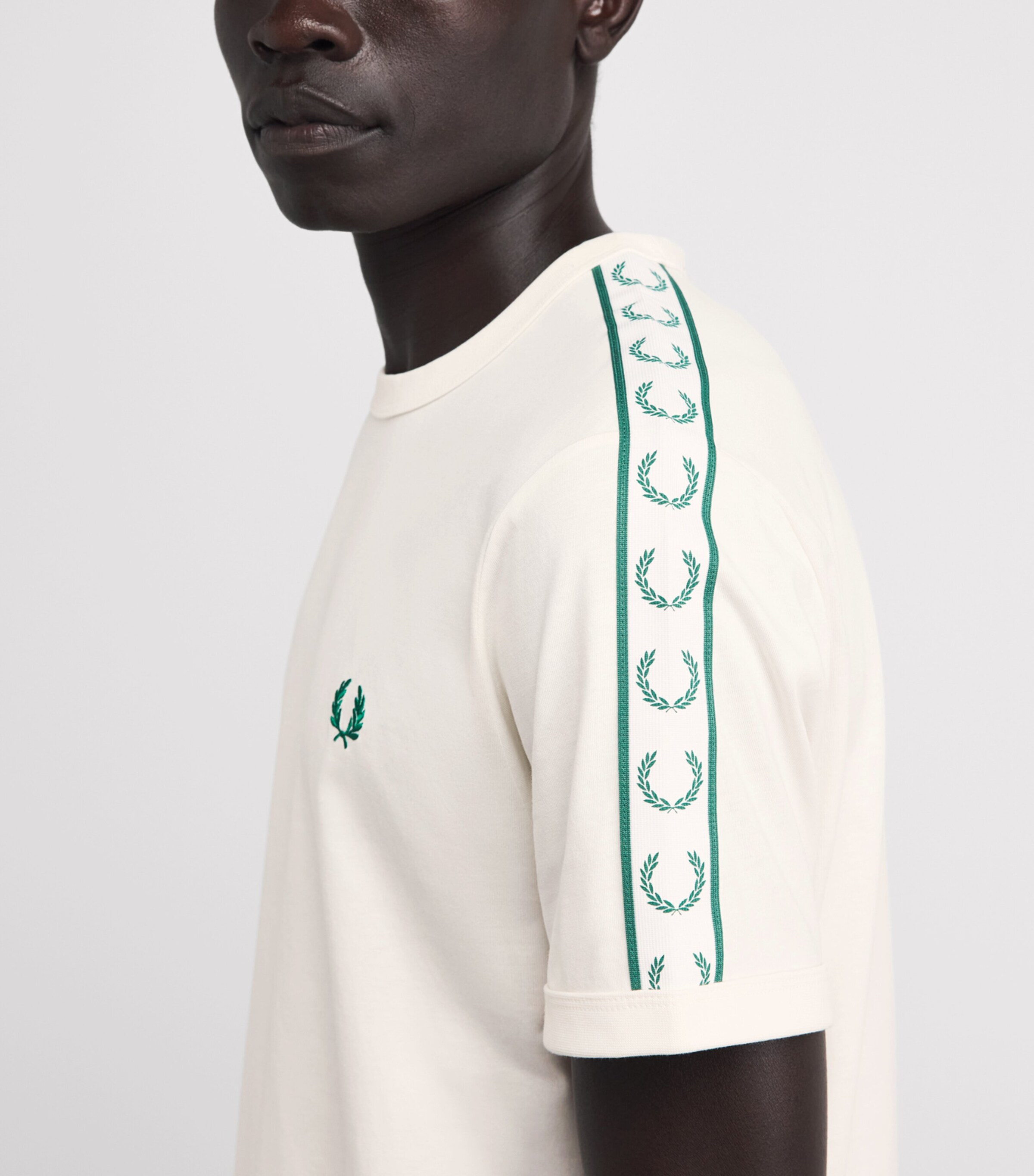 Fred Perry Mens Cotton Contrast-Tape Ringer T-Shirt Ecru Image 3