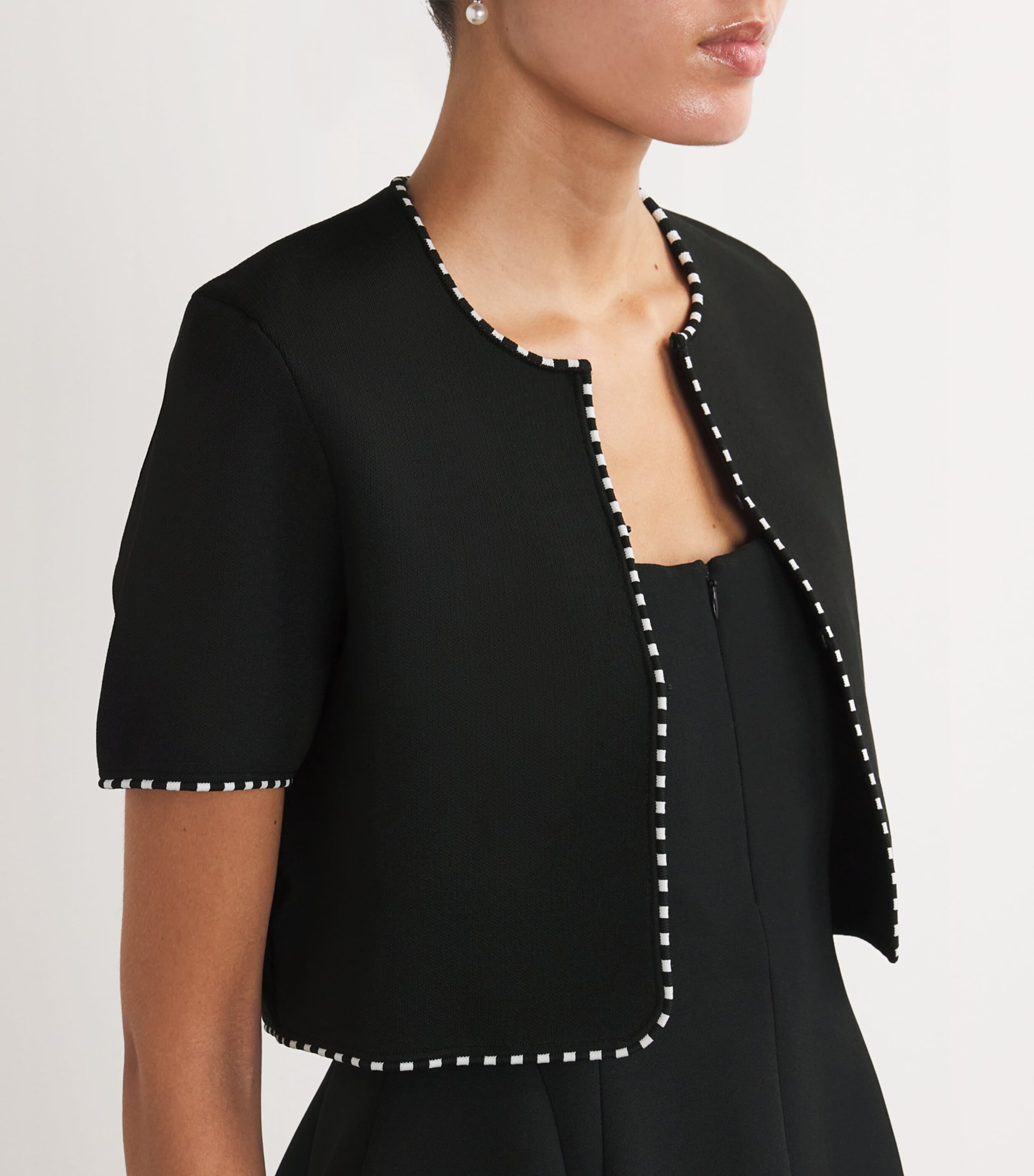 Cropped Cardigan BLACK/ECRU Image 6