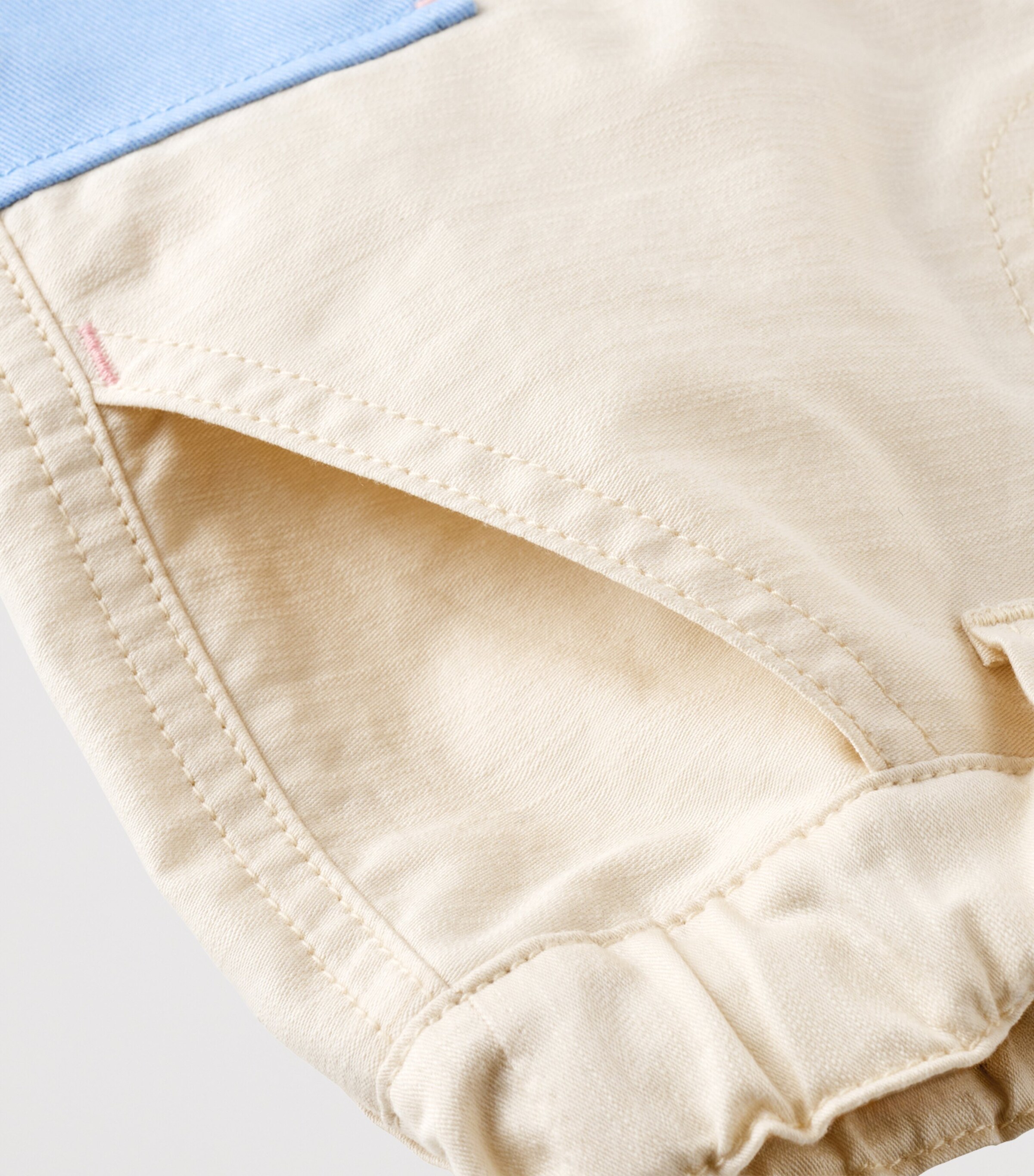Miki House Appliqué Logo Trousers (2-7 Years) Image 4