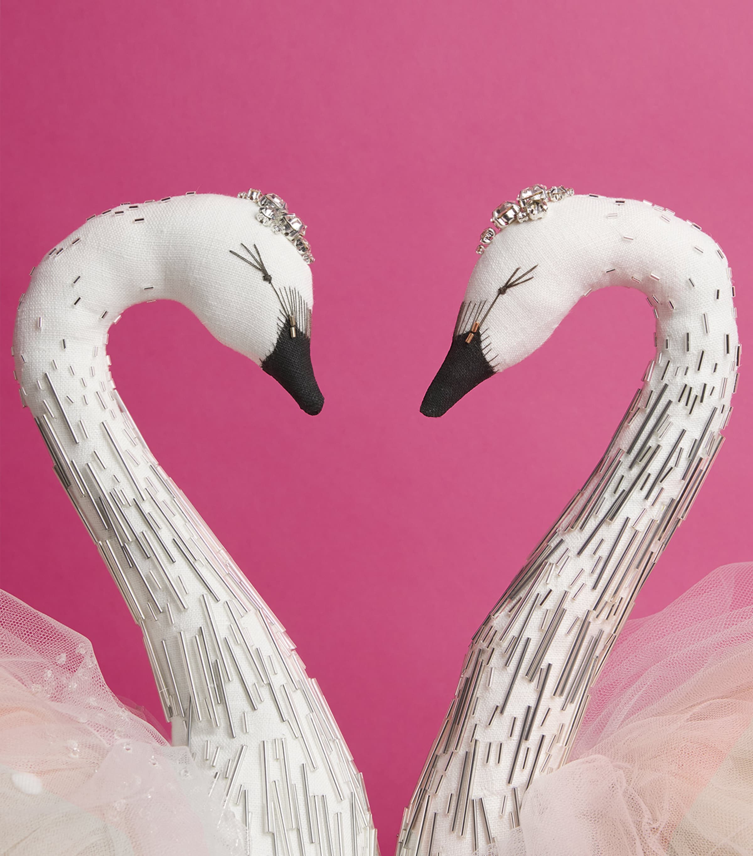 Alice Mary Lynch Small Swan Couple Ornament (42cm) White/pink Image 2