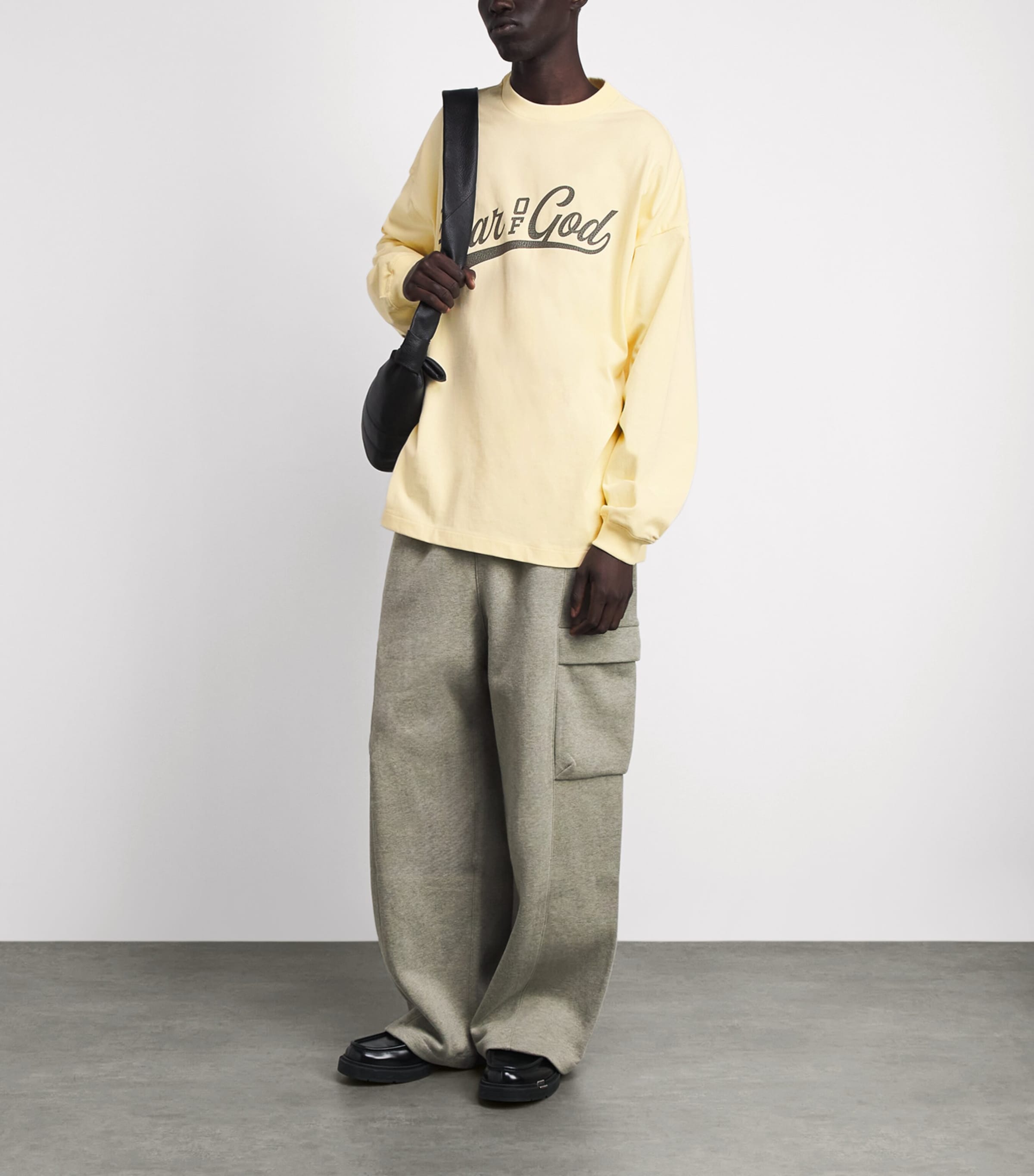 FEAR OF GOD ESSENTIALS Mens Cotton Merch Long-Sleeve T-Shirt Chalk Image 2