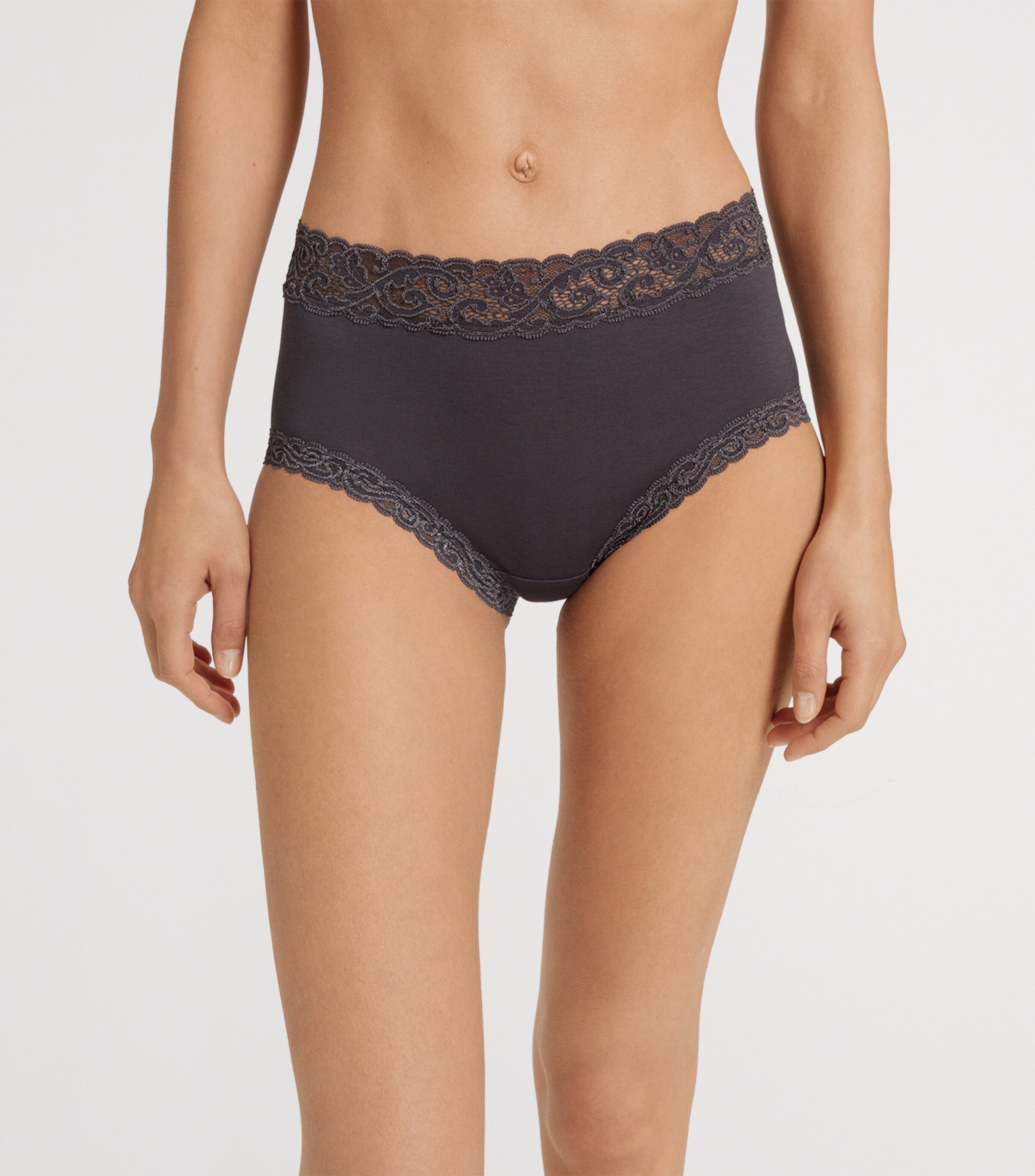 Hanro Mercerised Cotton Moments Maxi Briefs | Women Clothing | Lingerie & Hosiery | Knickers | Designers | Hanro Hanro Mercerised Cotton Moments Maxi Briefs | Women Clothing | Lingerie & Hosiery | Knickers | Designers | Hanro