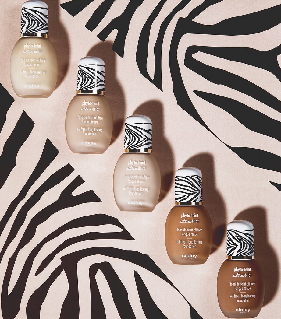 Sisley Phyto-Teint Ultra Éclat Foundation Desert Image 3