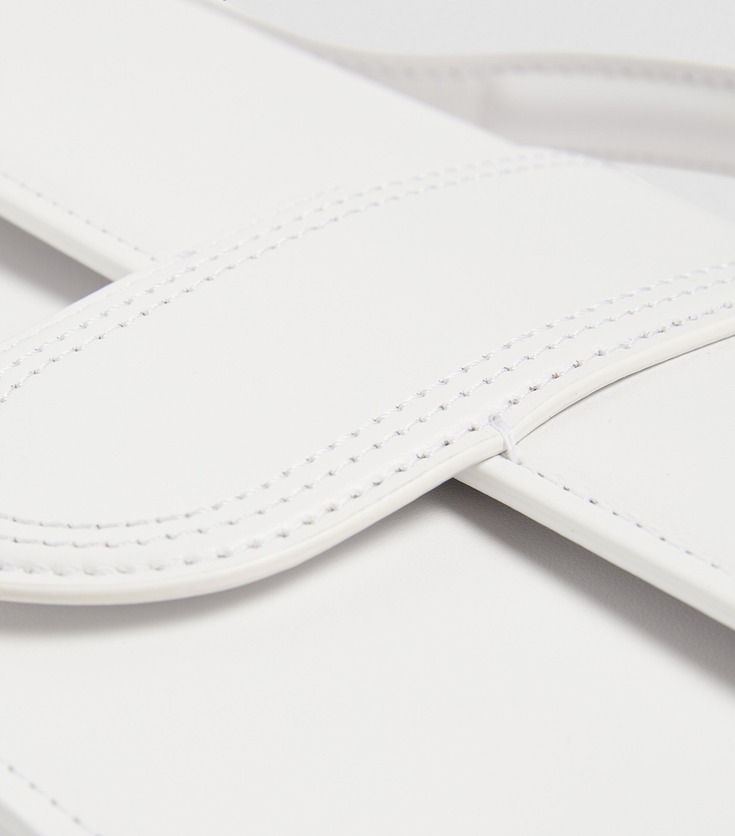 Jacquemus Leather Le Grand Bambino Shoulder Bag White Image 6