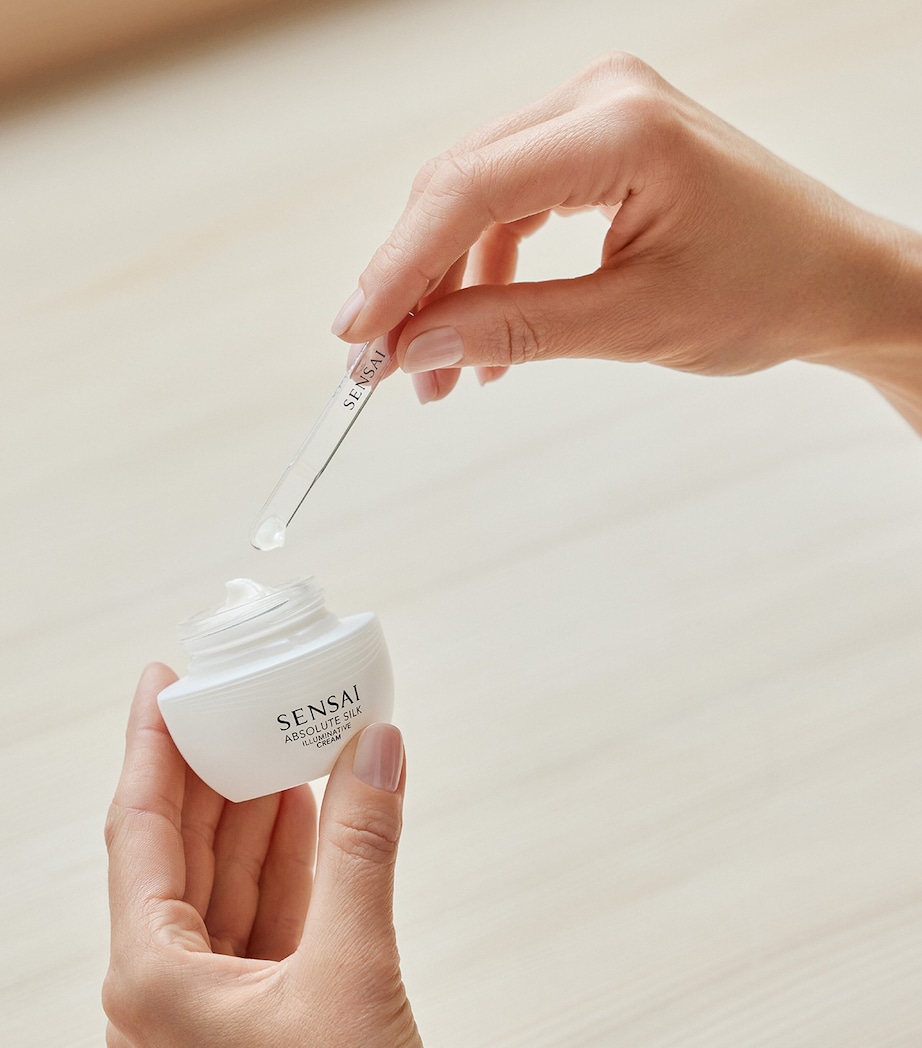 Absolute Silk Illuminative Cream (40ml) NO COLOUR Image 5