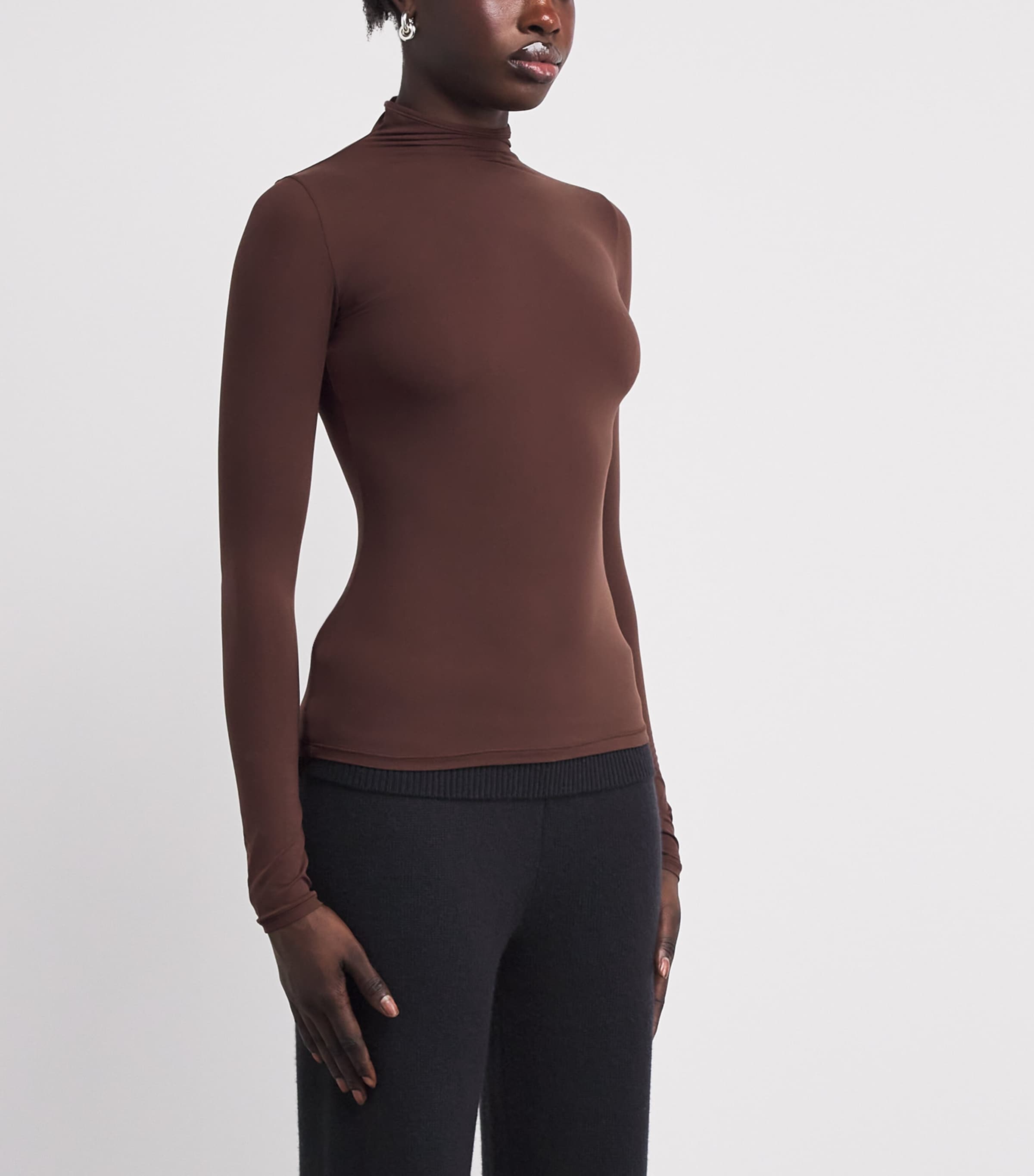Fits Everyone Rollneck Top COCOA Image 3