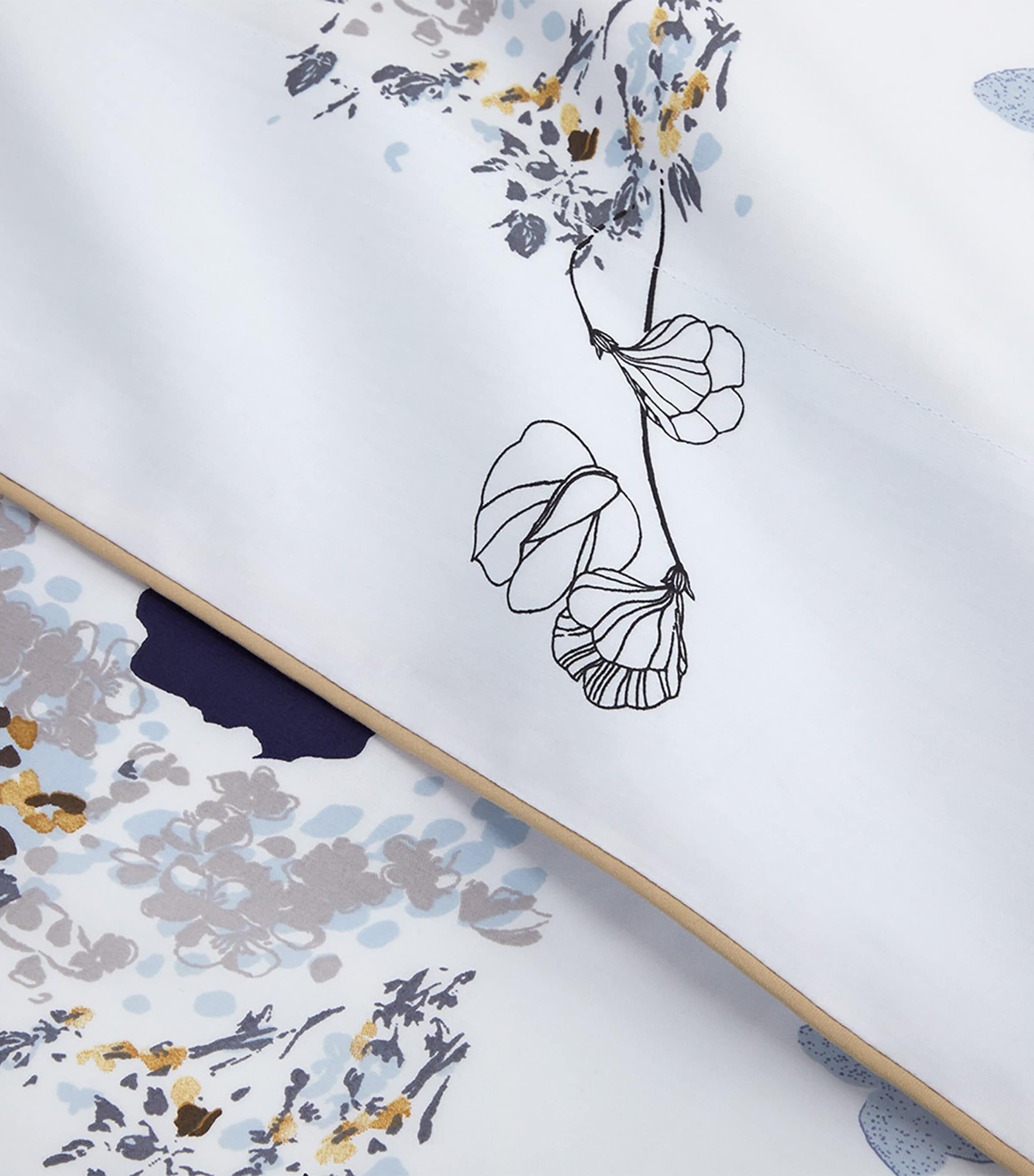 Yves Delorme Organic Cotton Eclipses Super King Flat Sheet (270cm x 295cm) Multicoloured Image 3