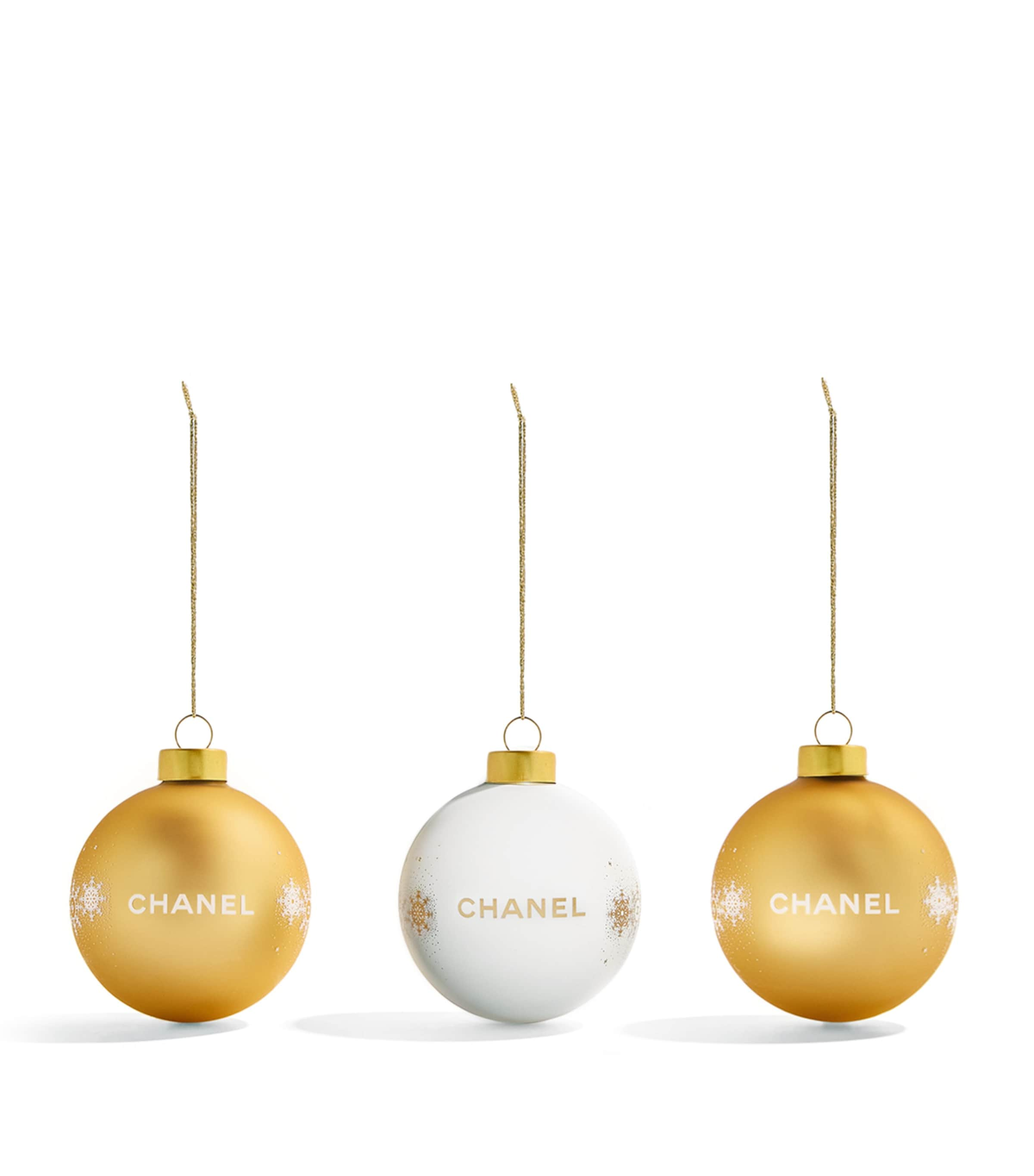 Pre-owned Chanel Set Of 3 Glass Ornaments