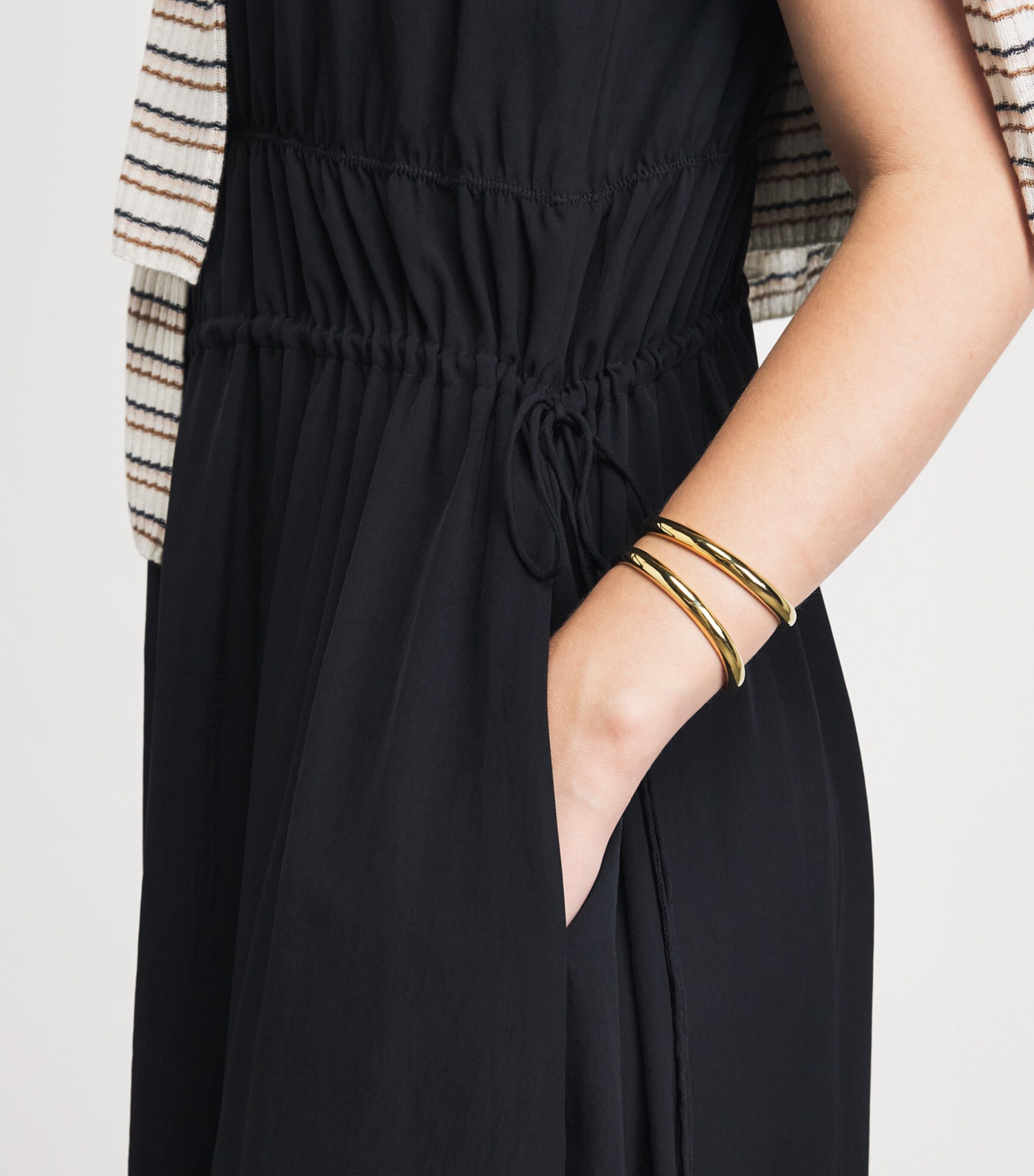 Theory Womens Gathered V-Neck Maxi Dress Black Image 5
