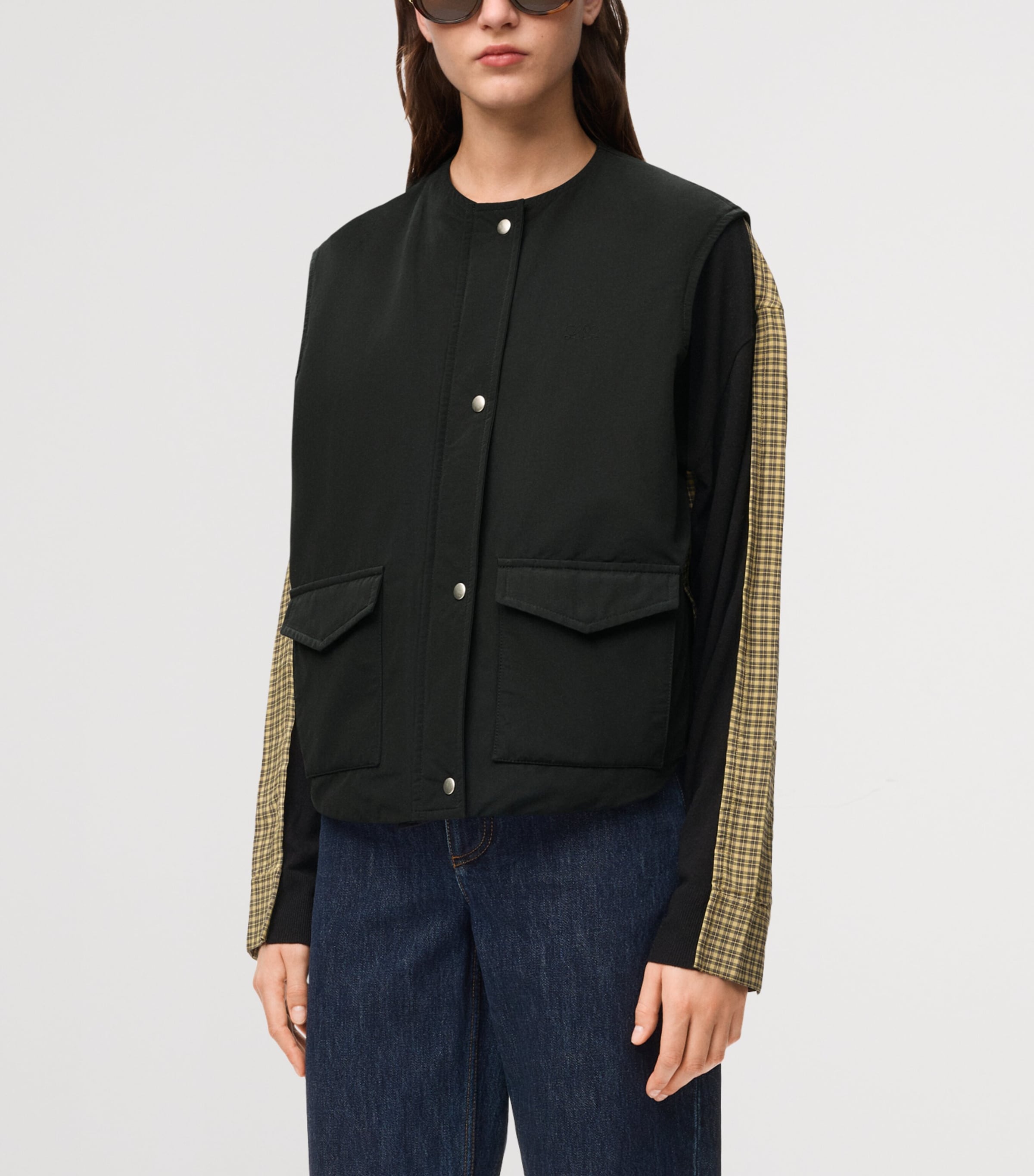 LOEWE Womens Technical Shearling-Collar Gilet Black Image 6