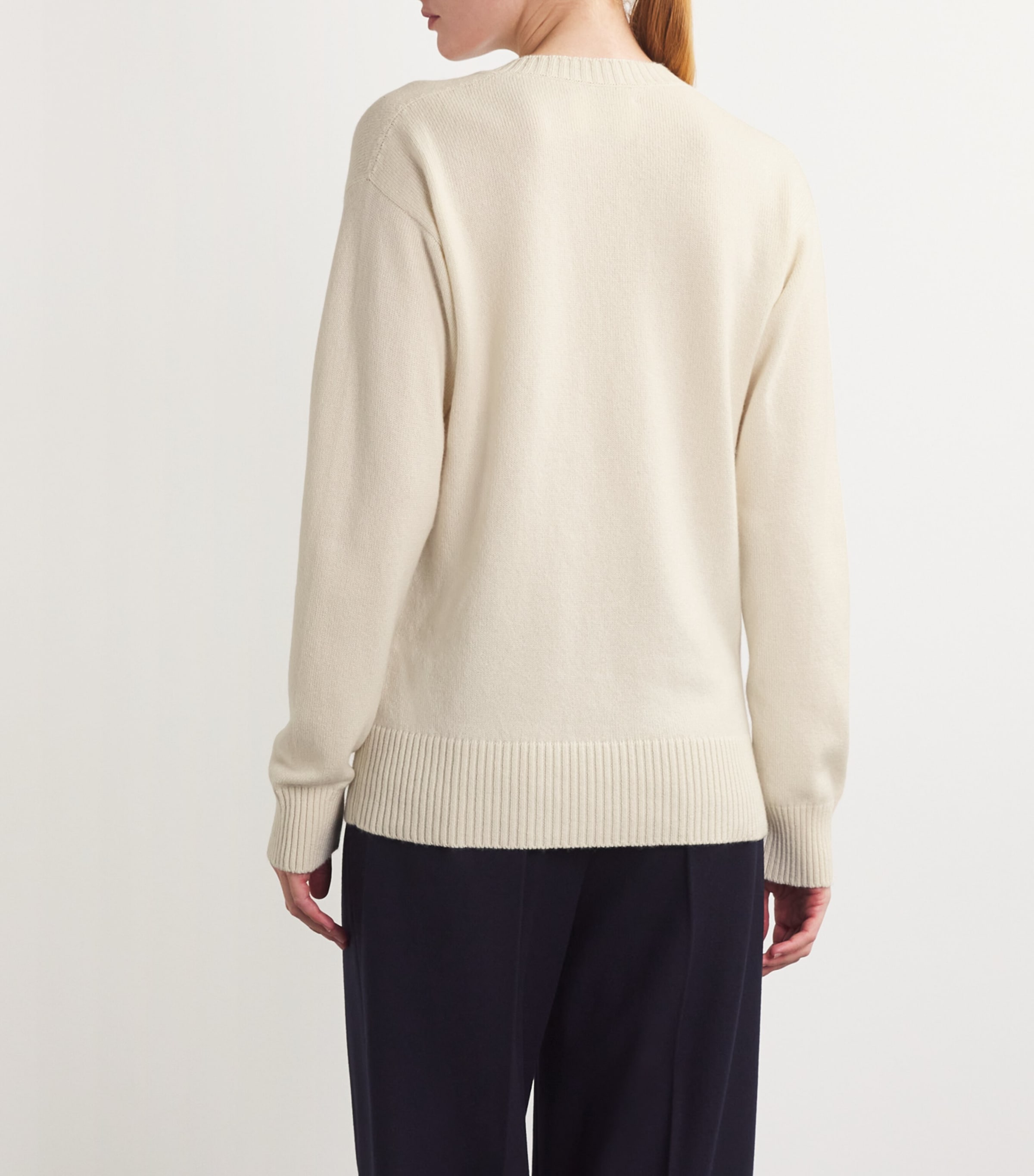 Cashmere V-Neck Sweater NIVEOUS Image 4