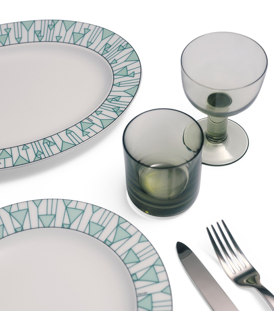 Medium Vienna Serving Plate (34cm) F0HM1 Image 5