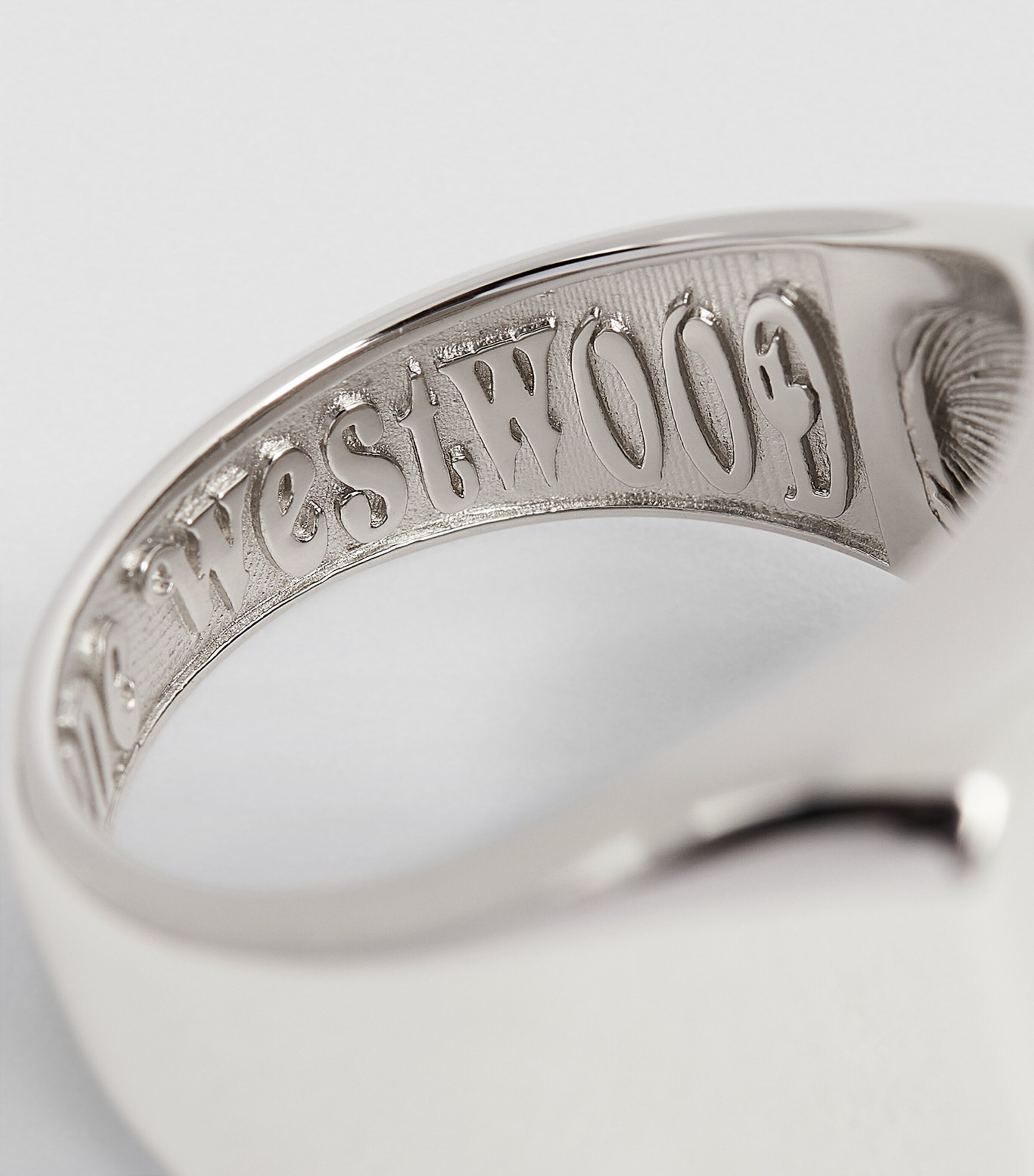 ★人気★【Vivienne Westwood】CARLO RING Vivienne Westwood Sterling Silver and Crystal Carlo Orb