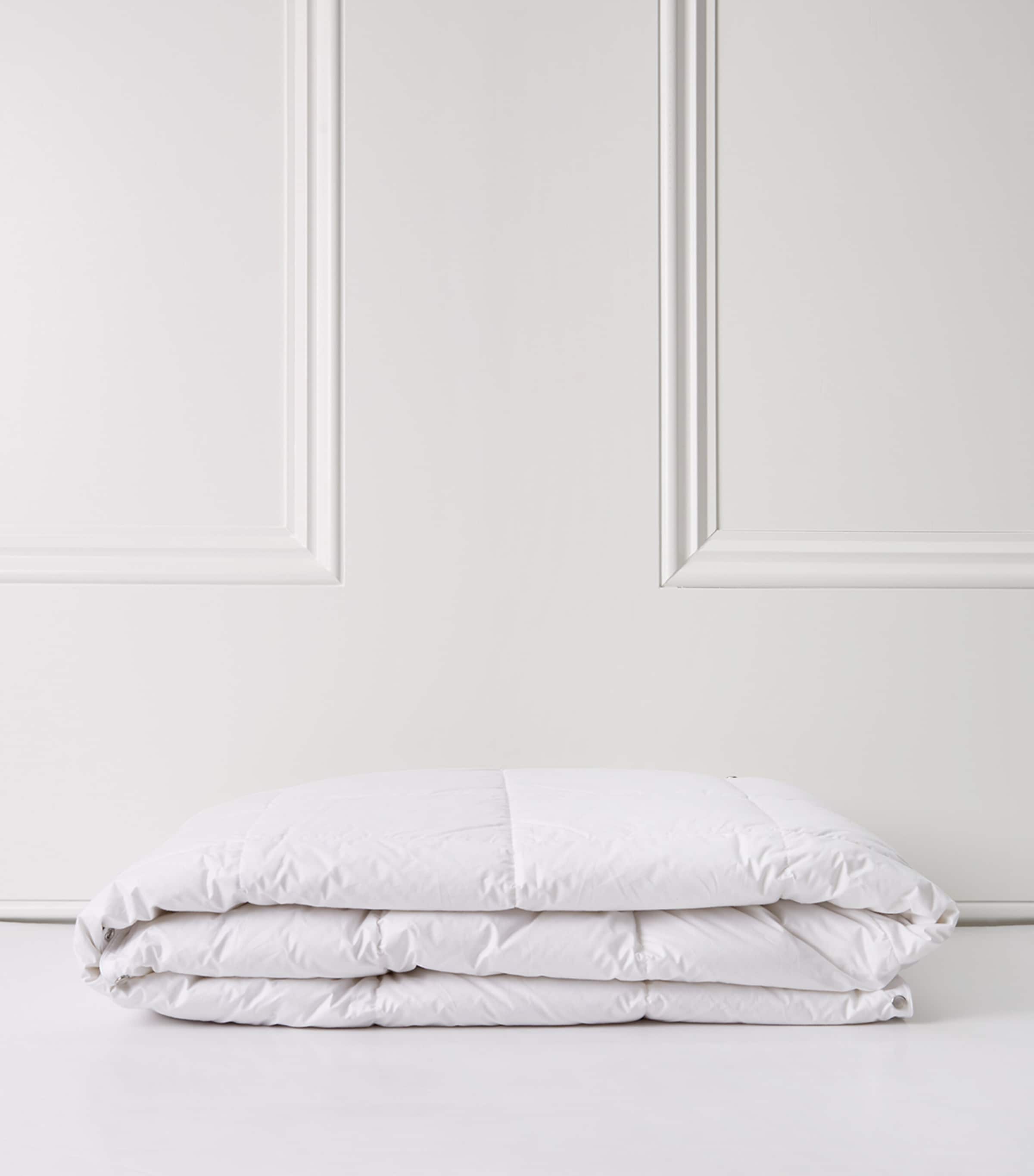 Double Hungarian Goose Down Duvet (3 Tog) WHITE Image 3