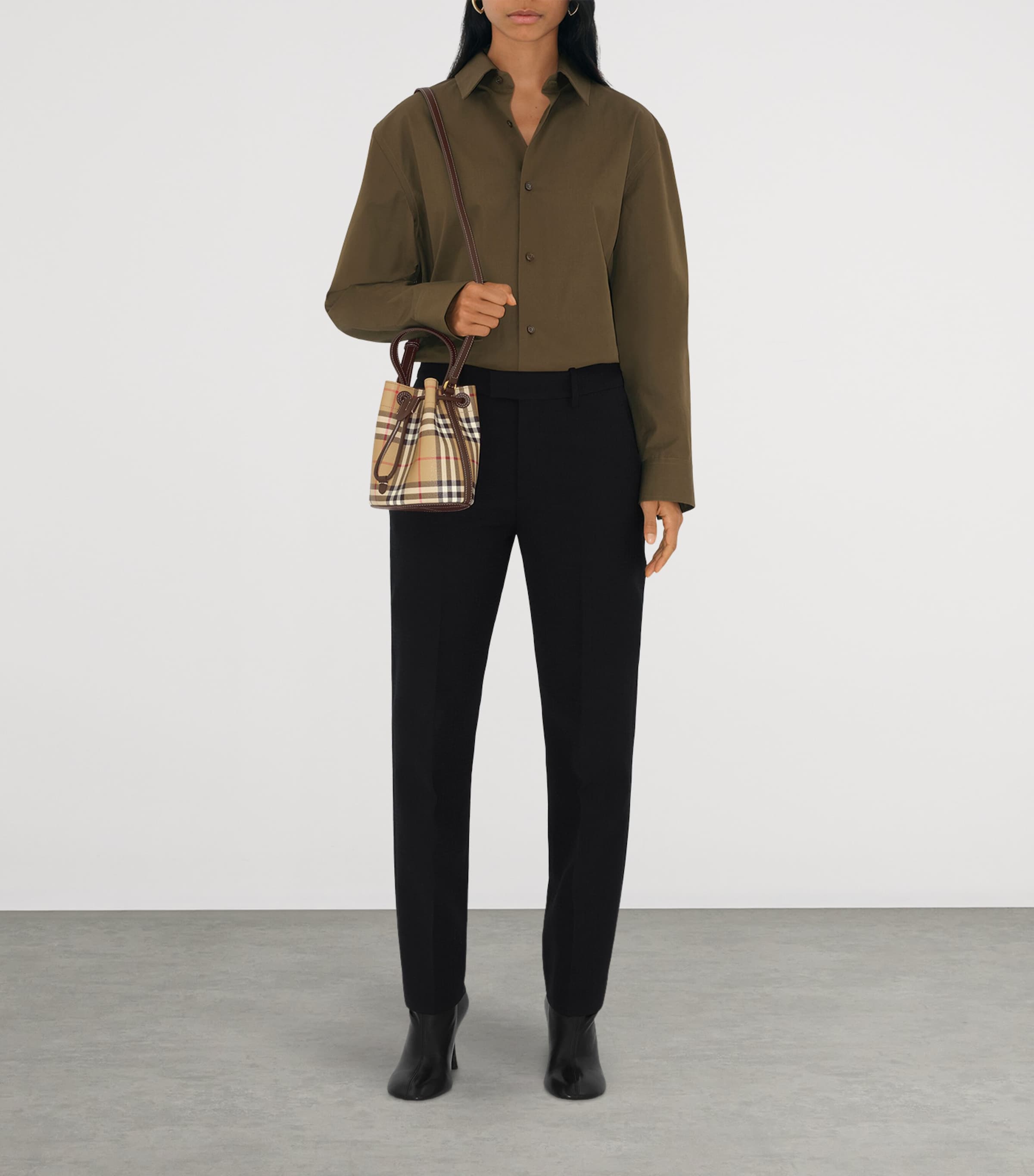 Mini Check Bucket Bag VNTG CHK/MILITARY Image 4