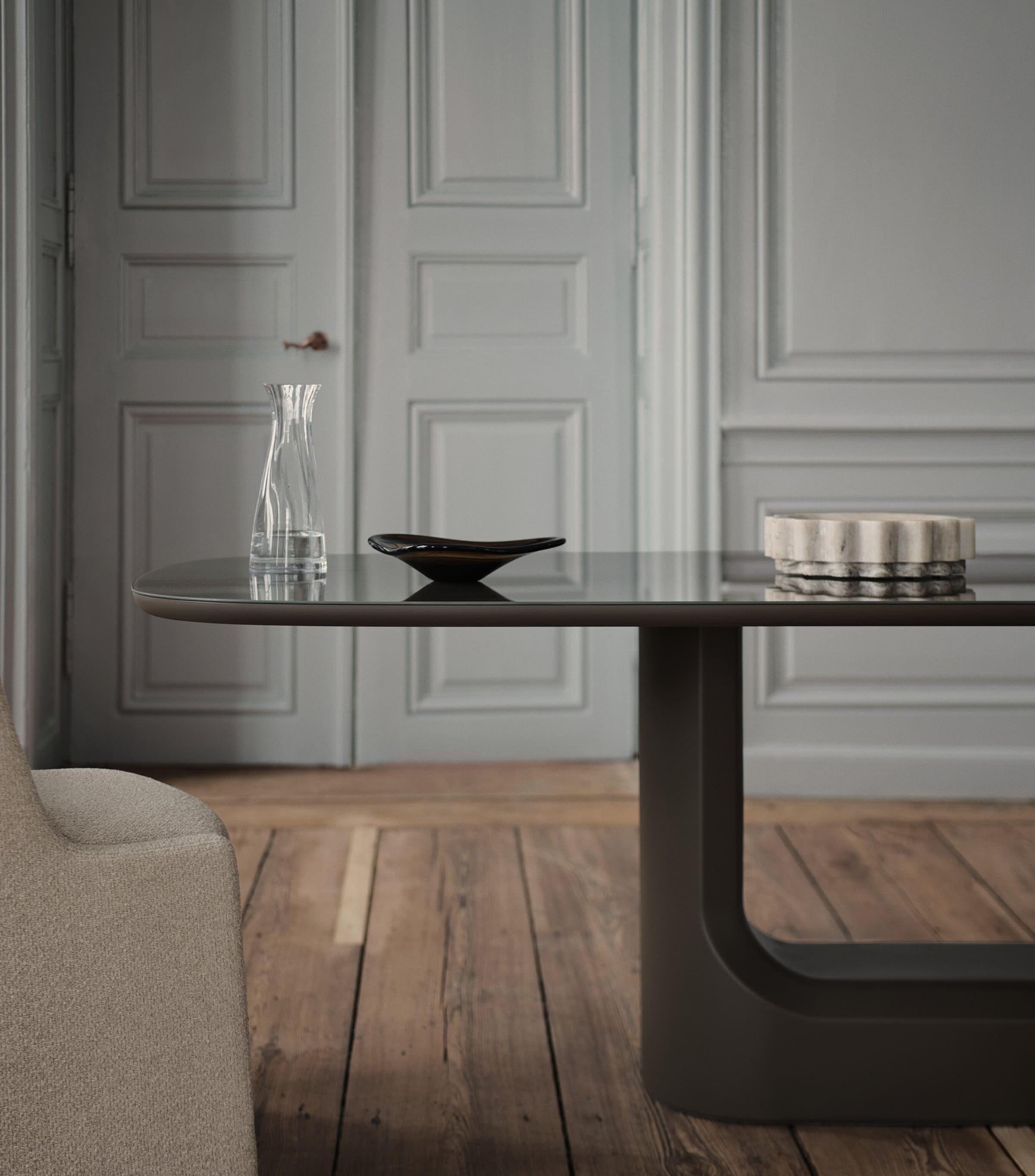 BoConcept Steel Volterra Dining Table Warm Grey Glass Image 2