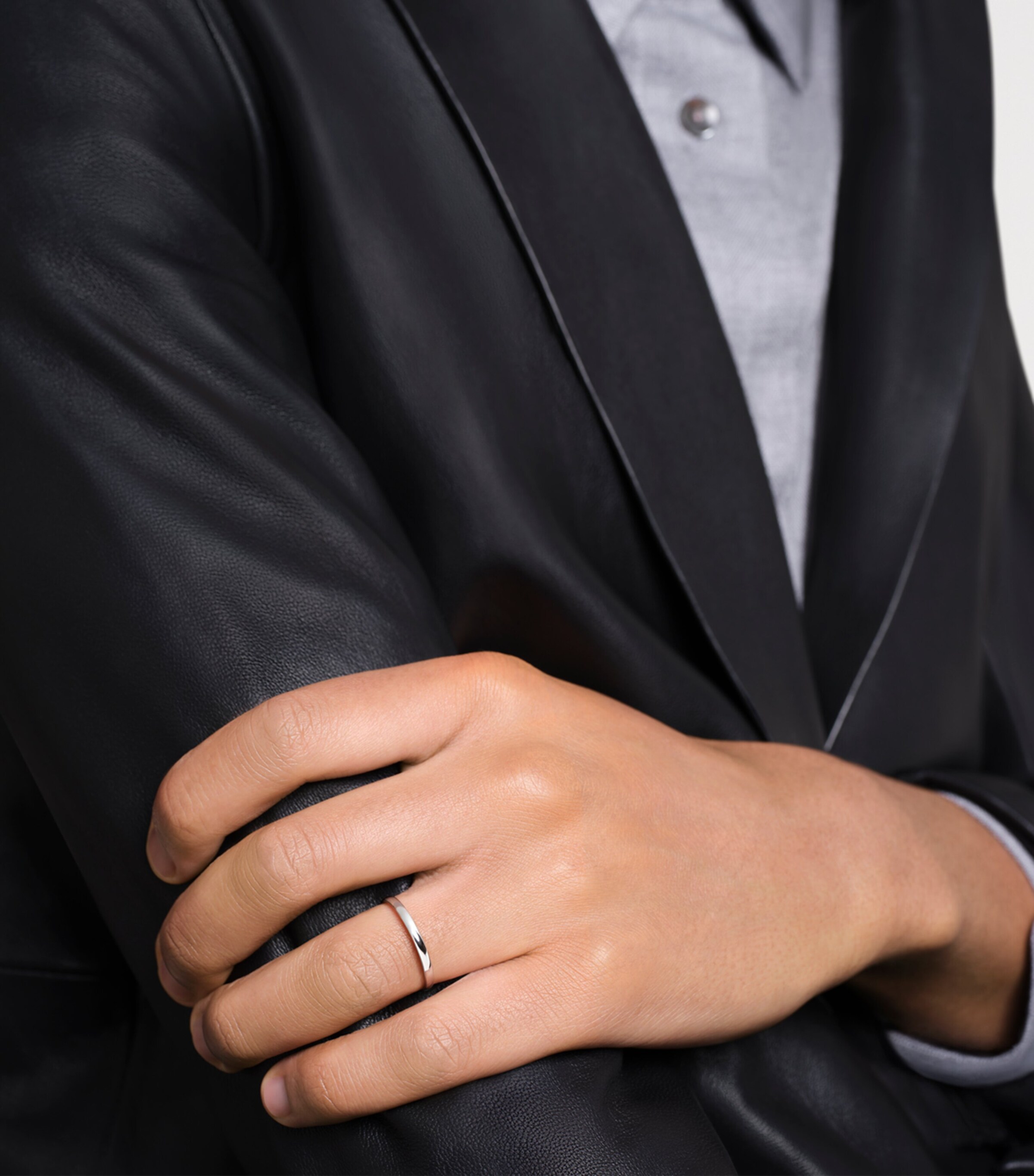 Small Platinum Epure Wedding Band MULTI Image 2