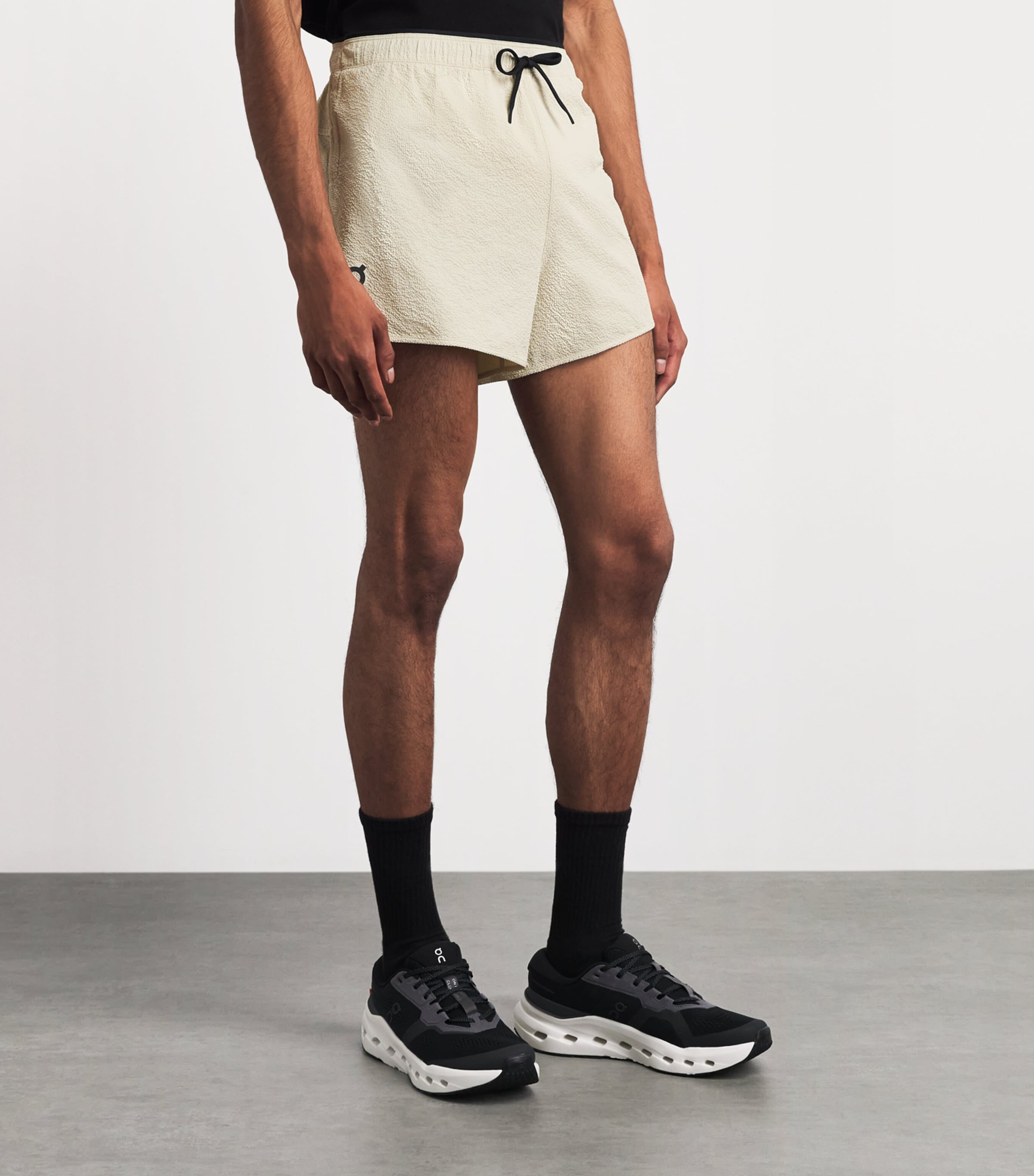 On Mens Performance Volt Shorts Hare Image 4