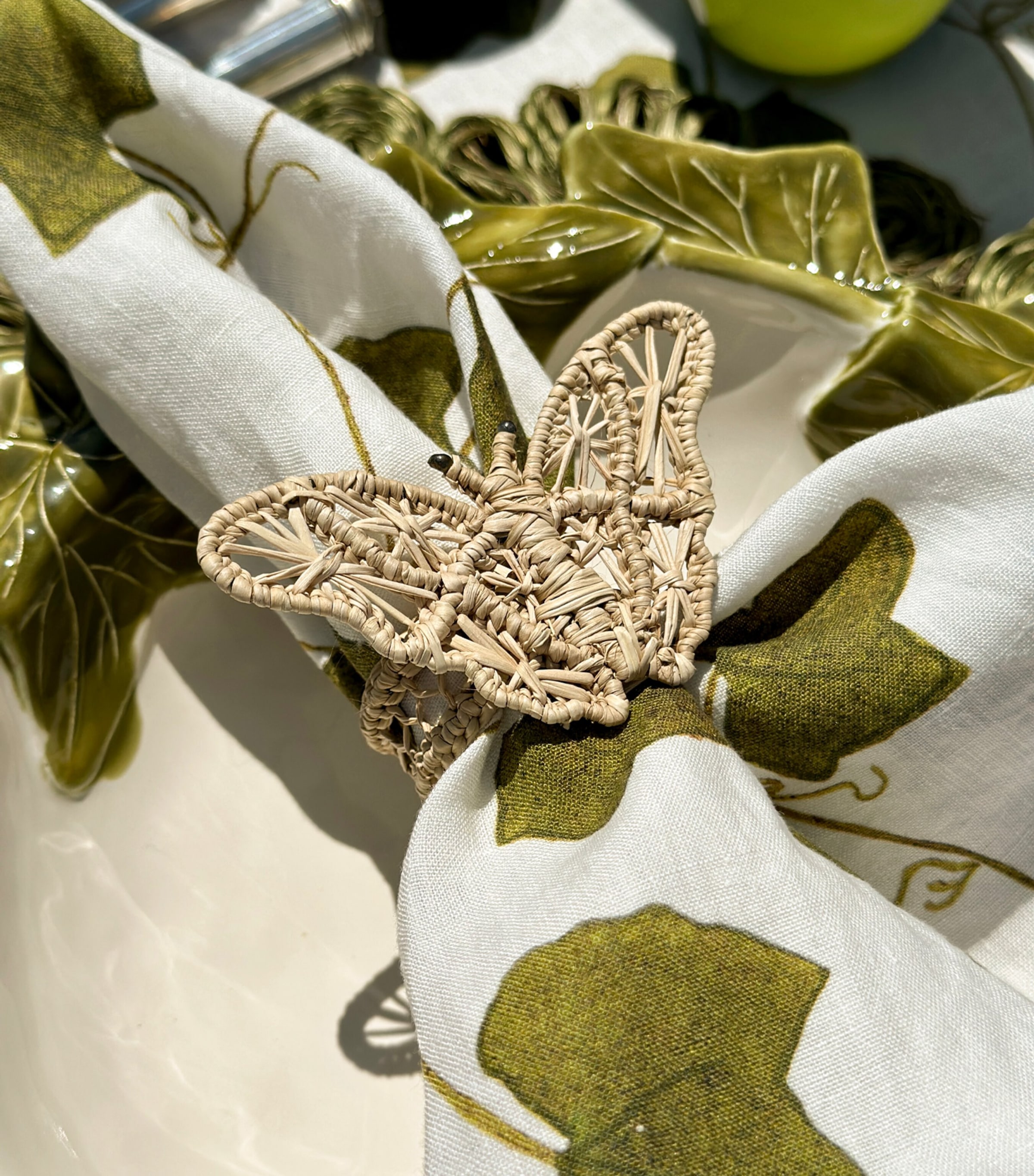 Summerill & Bishop Linen Ivy Napkin (50cm x 50cm) Green Image 5