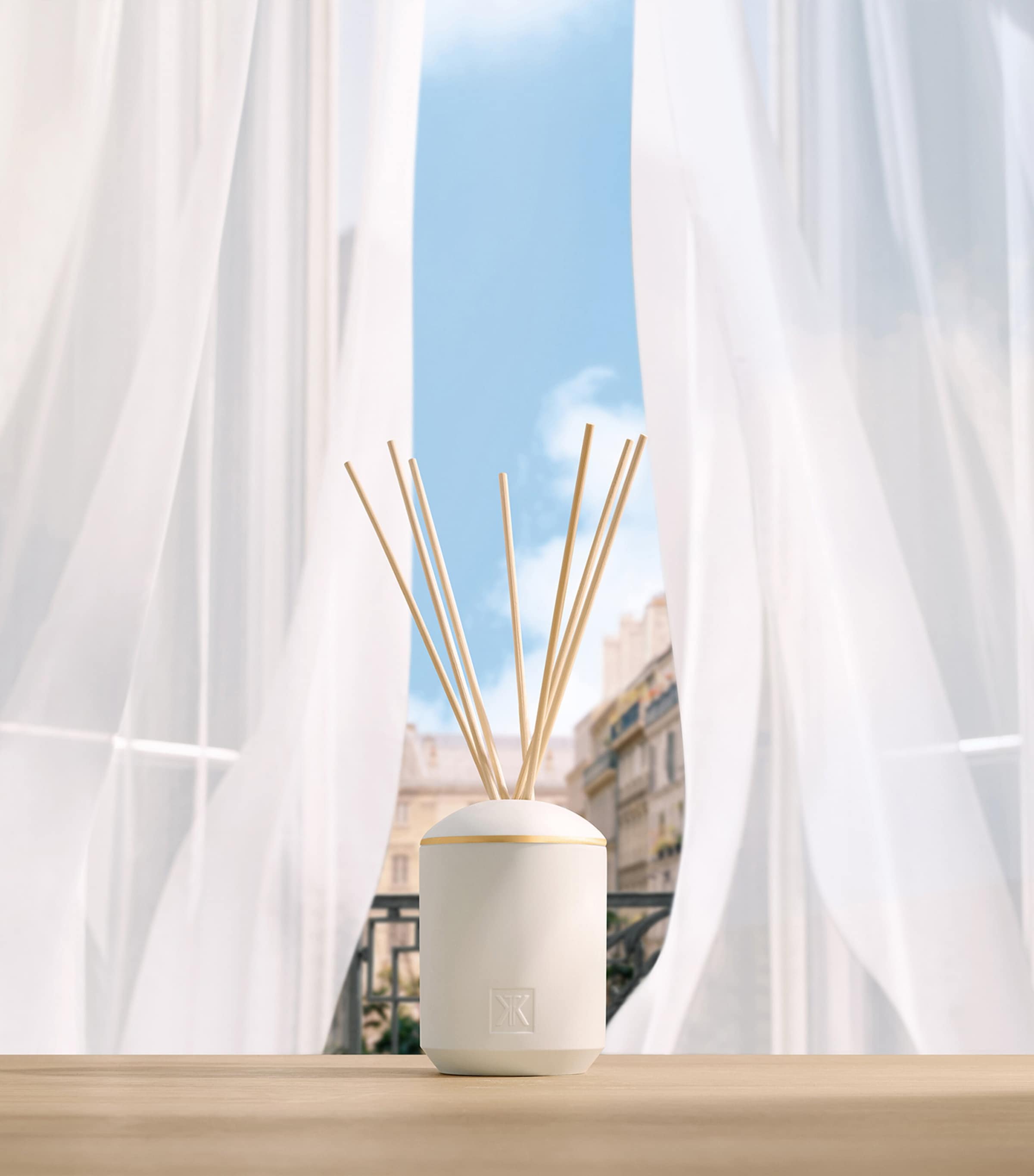 Aqua Universalis Fragrance Diffuser Set (300ml) NO COLOUR Image 5