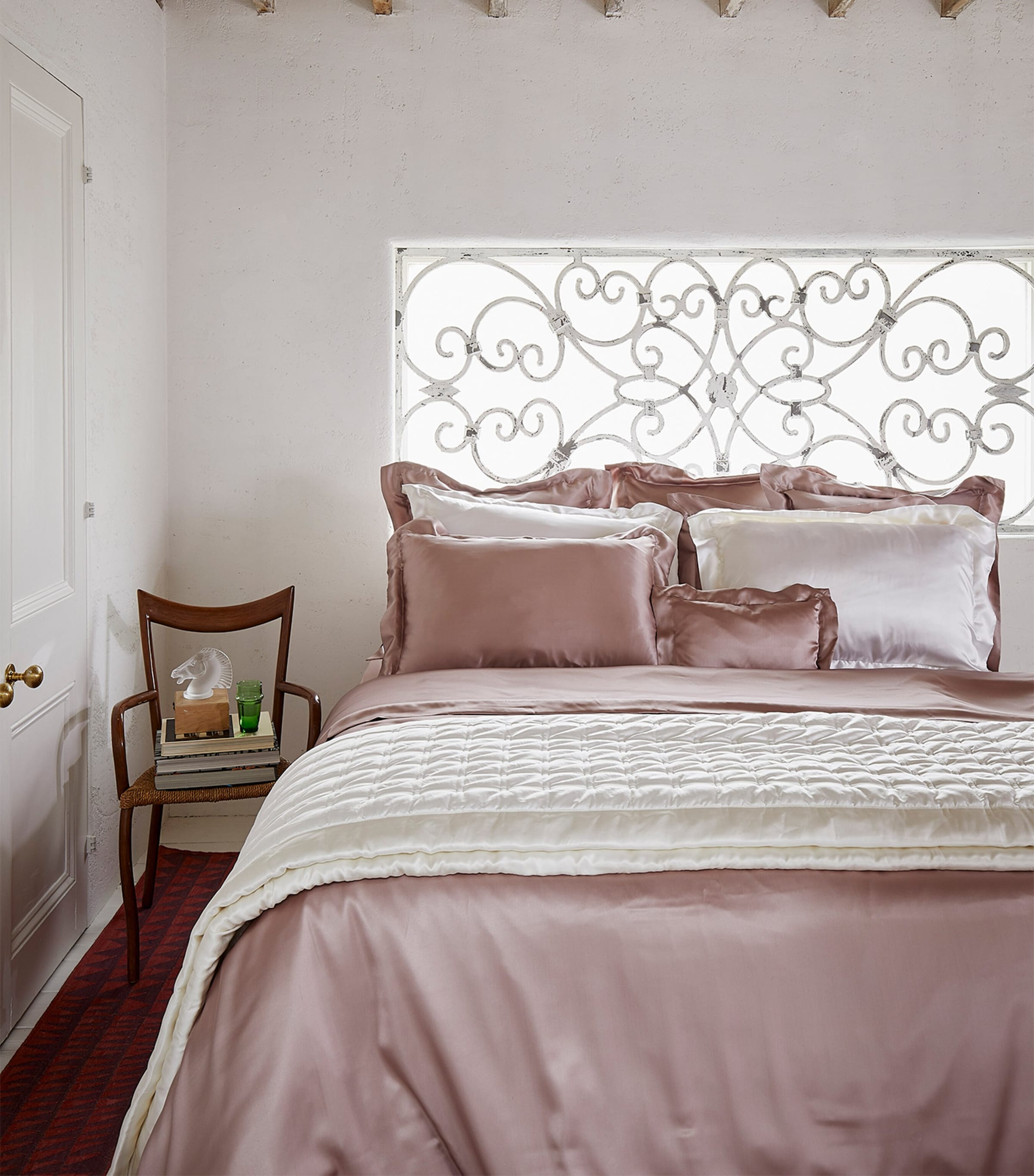 Silk Super King Windsor Bedspread (270cm x 270cm) IVORY Image 3