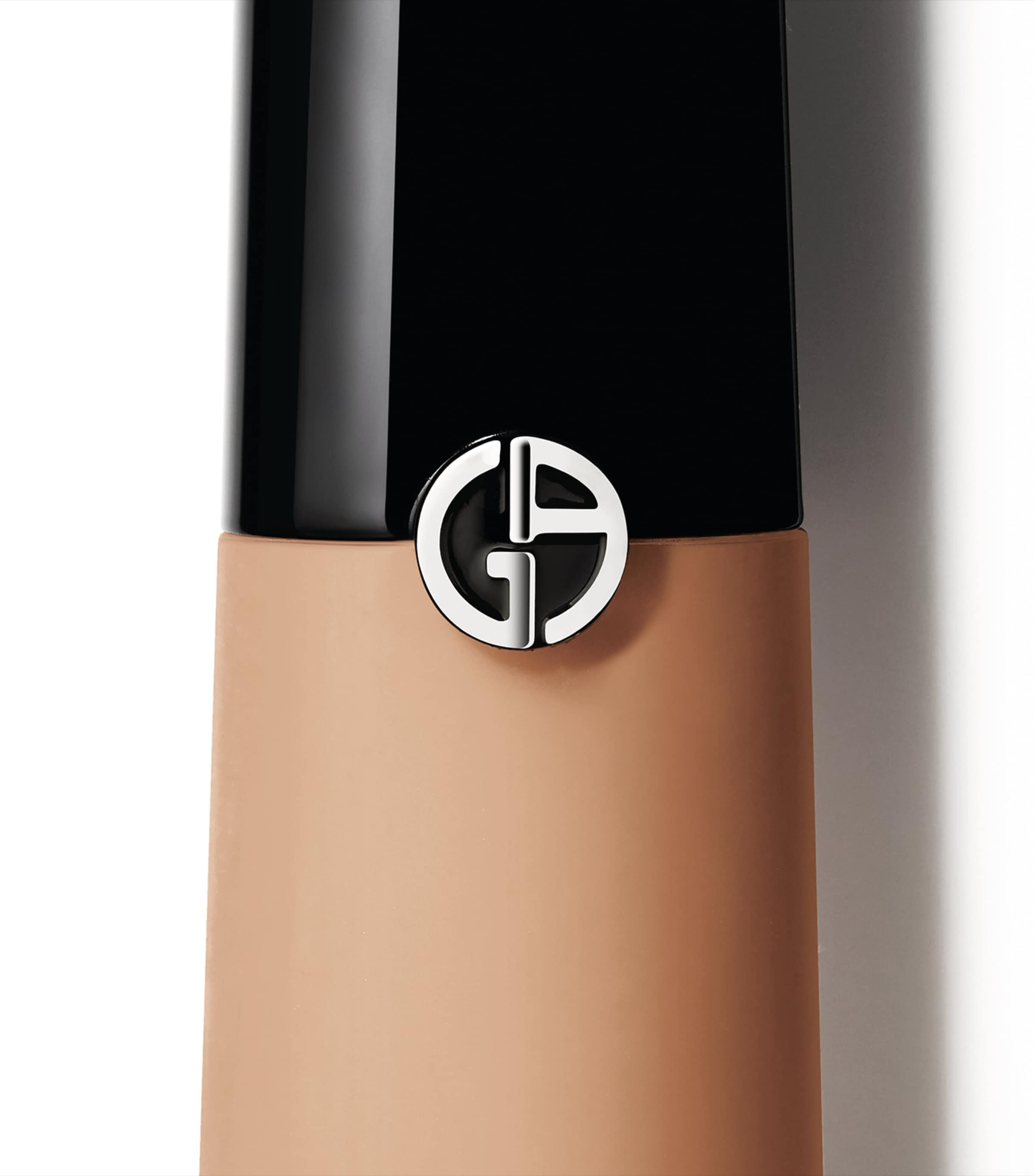 Armani Luminous Silk Concealer | Make-up | Face | Concealers | Designers | Armani Armani Luminous Silk Concealer | Make-up | Face | Concealers | Designers | Armani