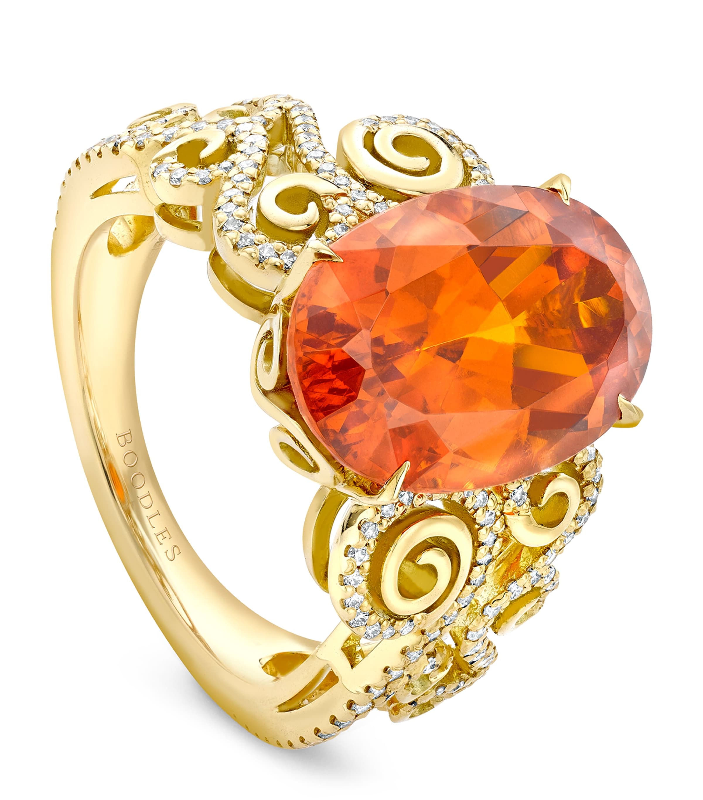 BOODLES YELLOW GOLD, DIAMOND AND GARNET A FAMILY JOURNEY VIENNA RING 