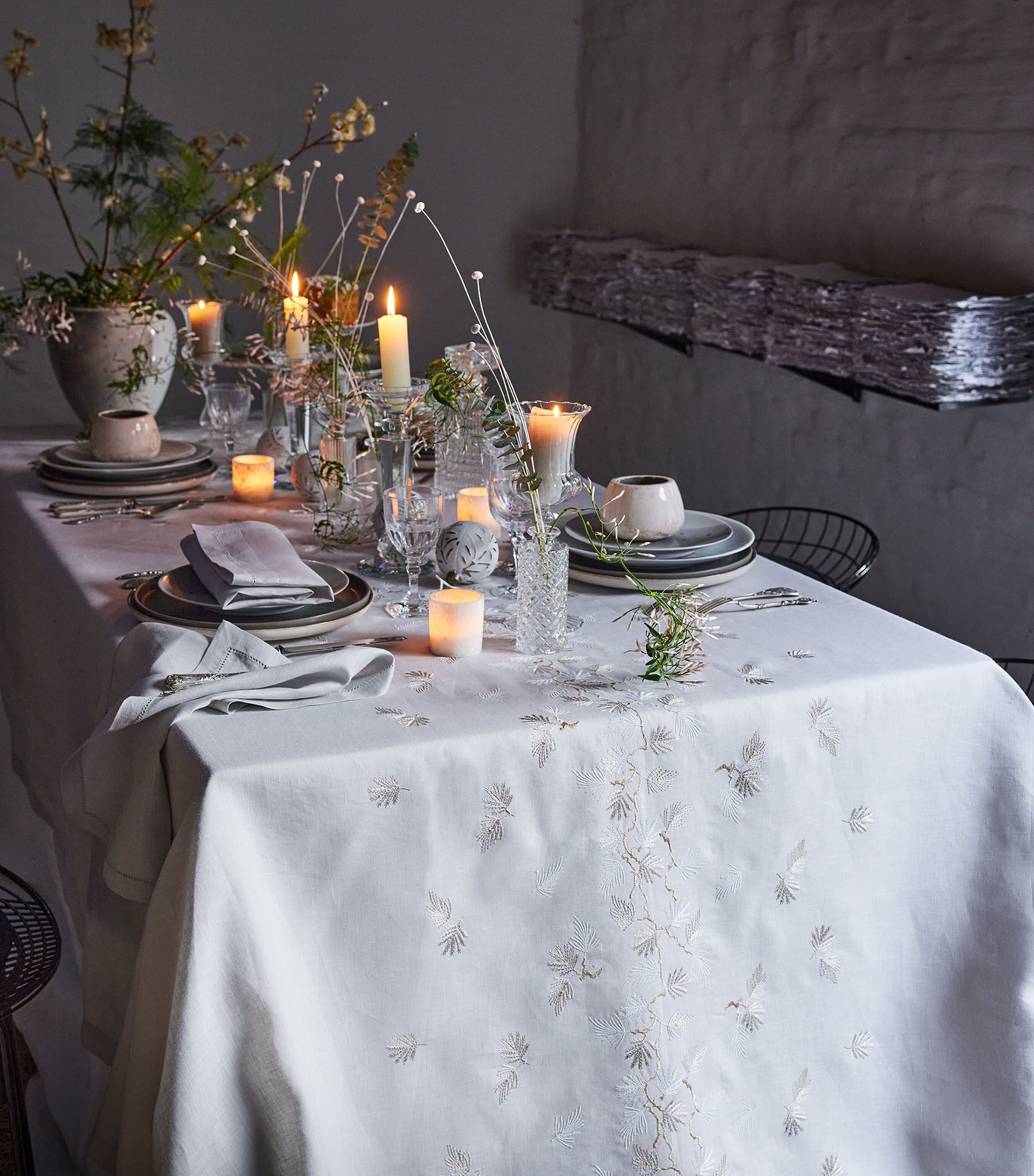 Linen Embroidered Tablecloth (170cm x 320cm) SIUGE SR Image 3
