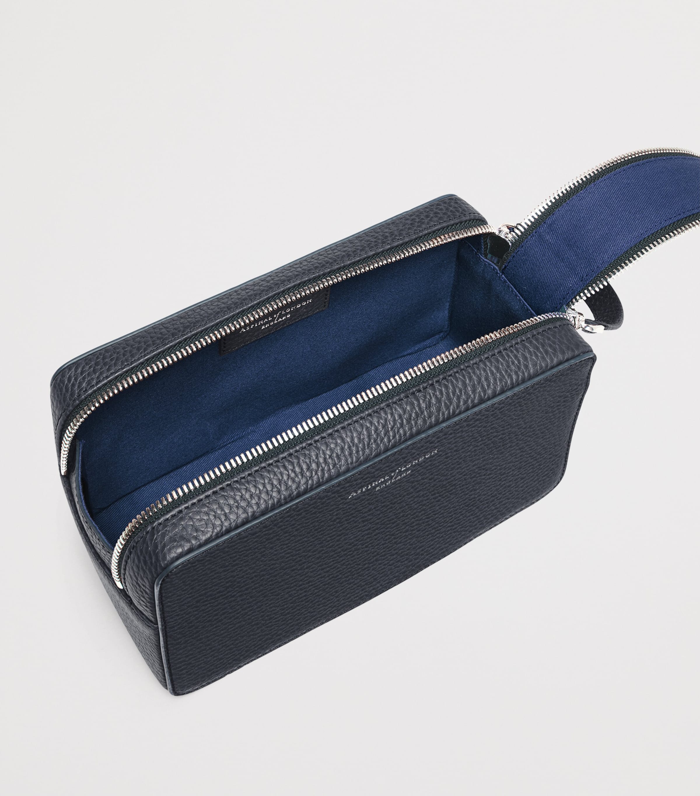 Leather Mount Street Toiletries Bag NAVY Image 4