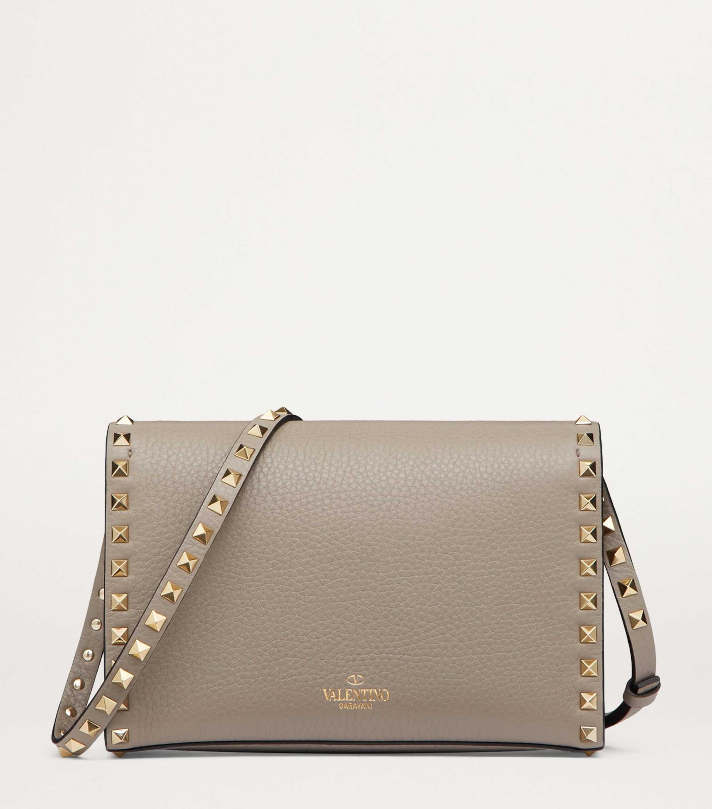 ★人気★【VALENTINO】★ROCKSTUD ALCOVE GRAIN CALF SKIN BAG★ Valentino Garavani Calf Leather Rockstud Alcove Shoulder Bag