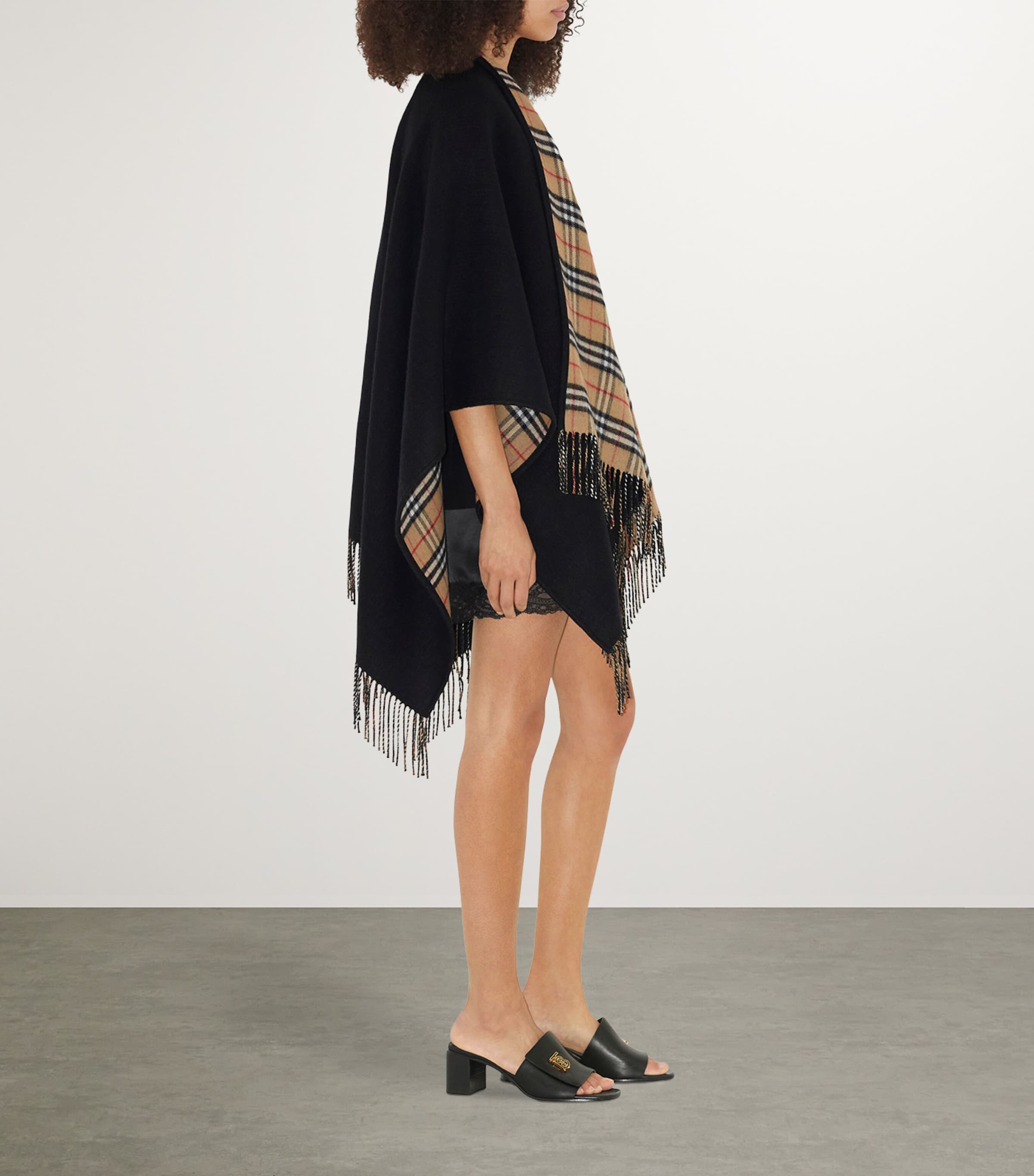 Wool Reversible Check Cape BLACK Image 7
