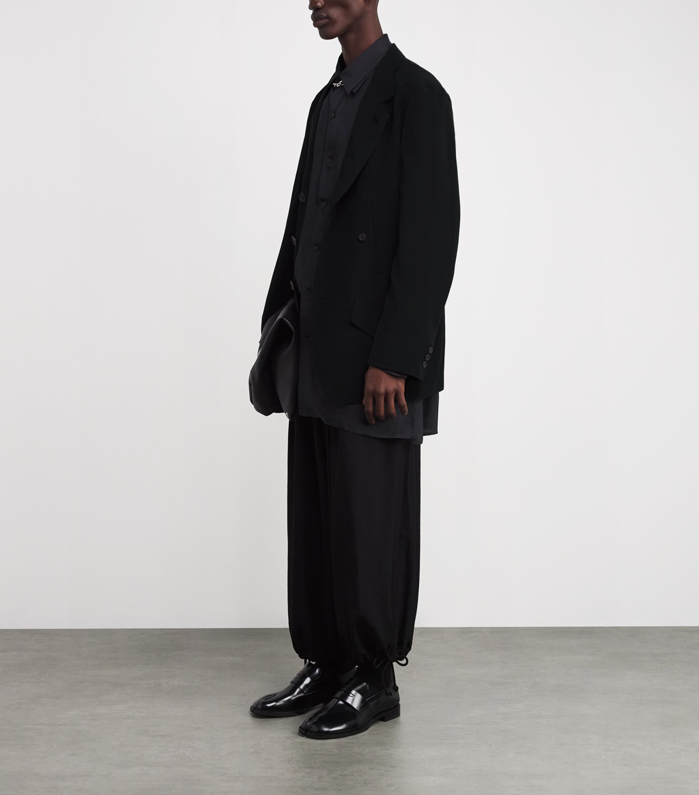 Matte-Shine 3-Button Blazer BLACK Image 2