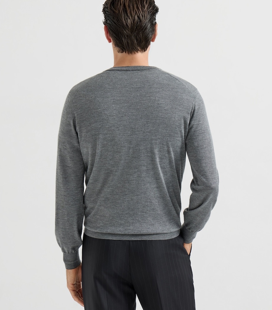 Brunello Cucinelli Mens Cashmere-Silk V-Neck Sweater Image 3