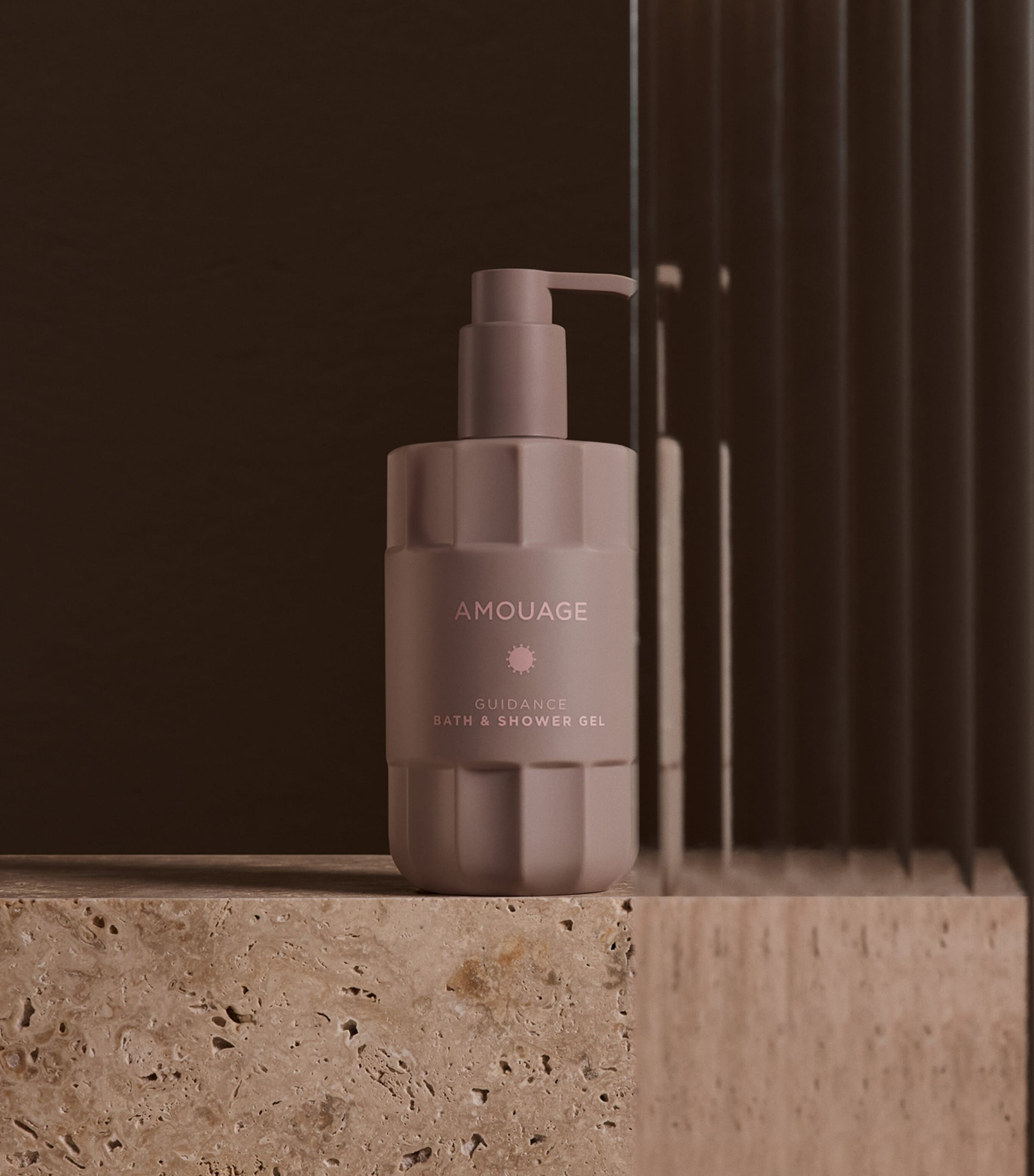 Amouage Guidance Bath & Shower Gel (360ml) Image 4