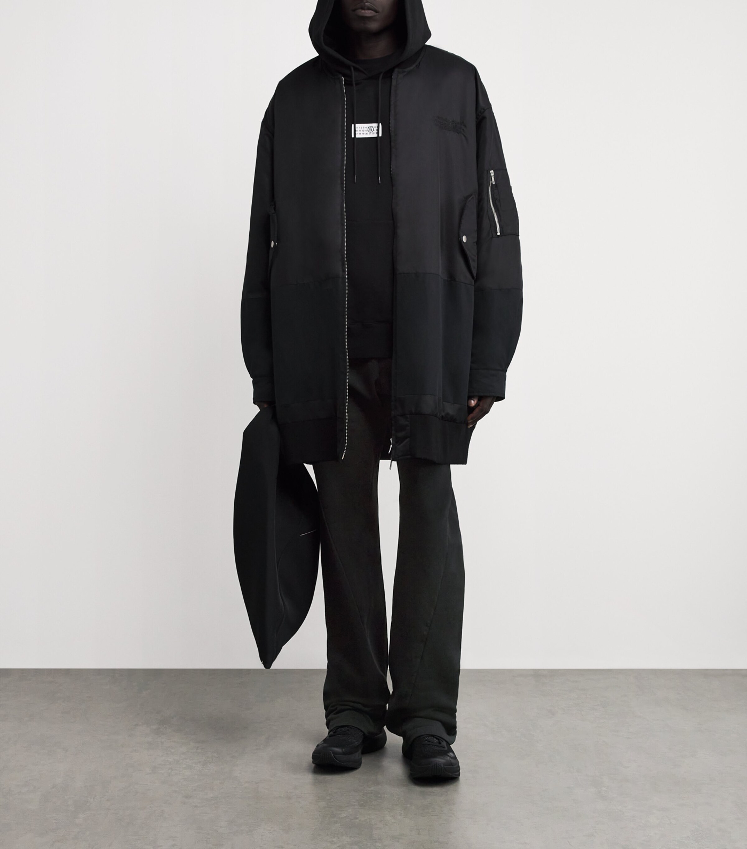 MM6 Maison Margiela Mens Cotton Twisted Sweatpants Black Image 2
