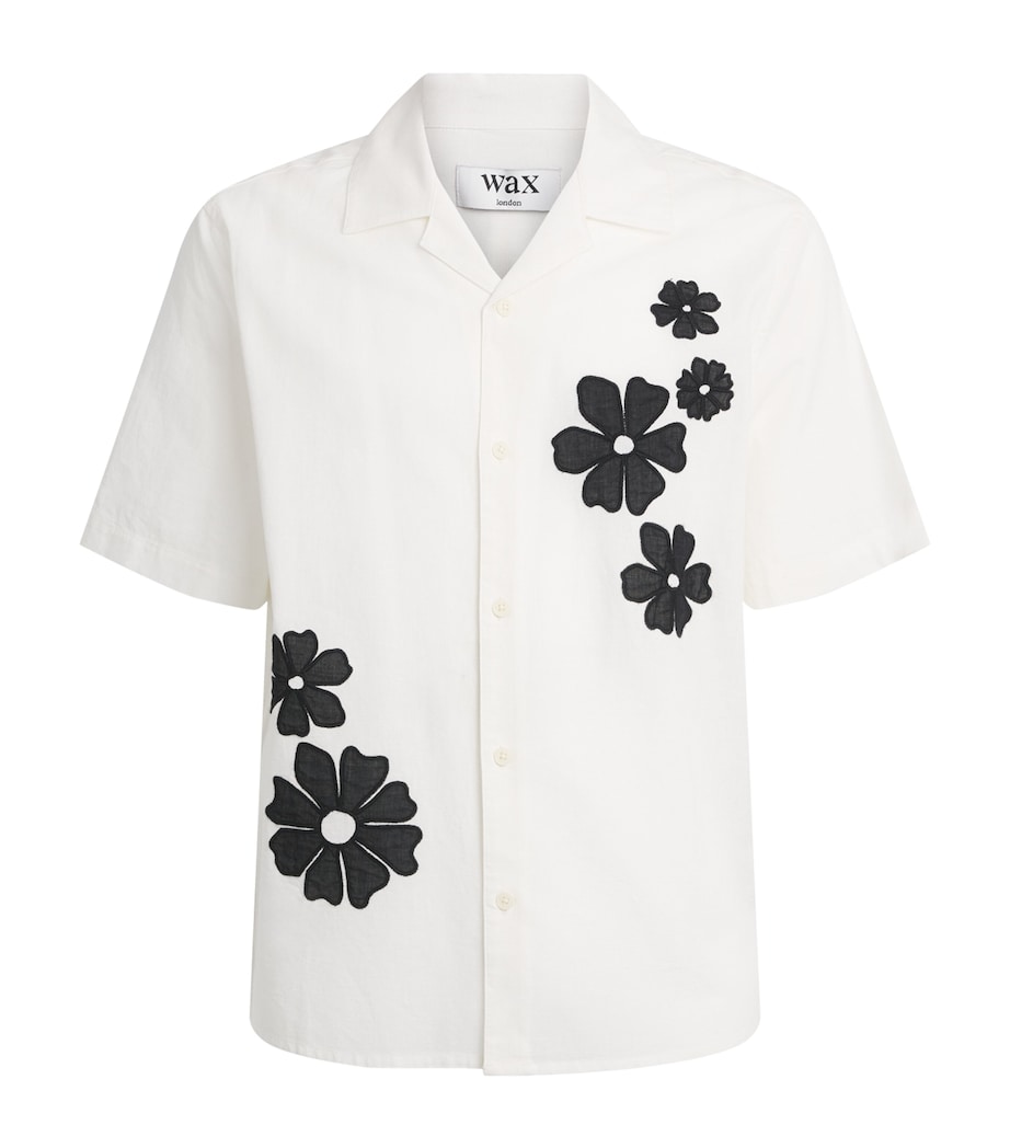 Wax London Mens Linen Floral Appliqué Didcot Shirt Ecru / Black Image 1