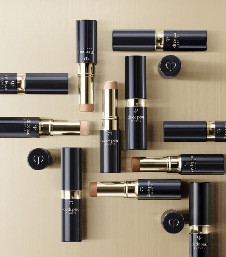 Concealer 3 - BEIGE Image 4
