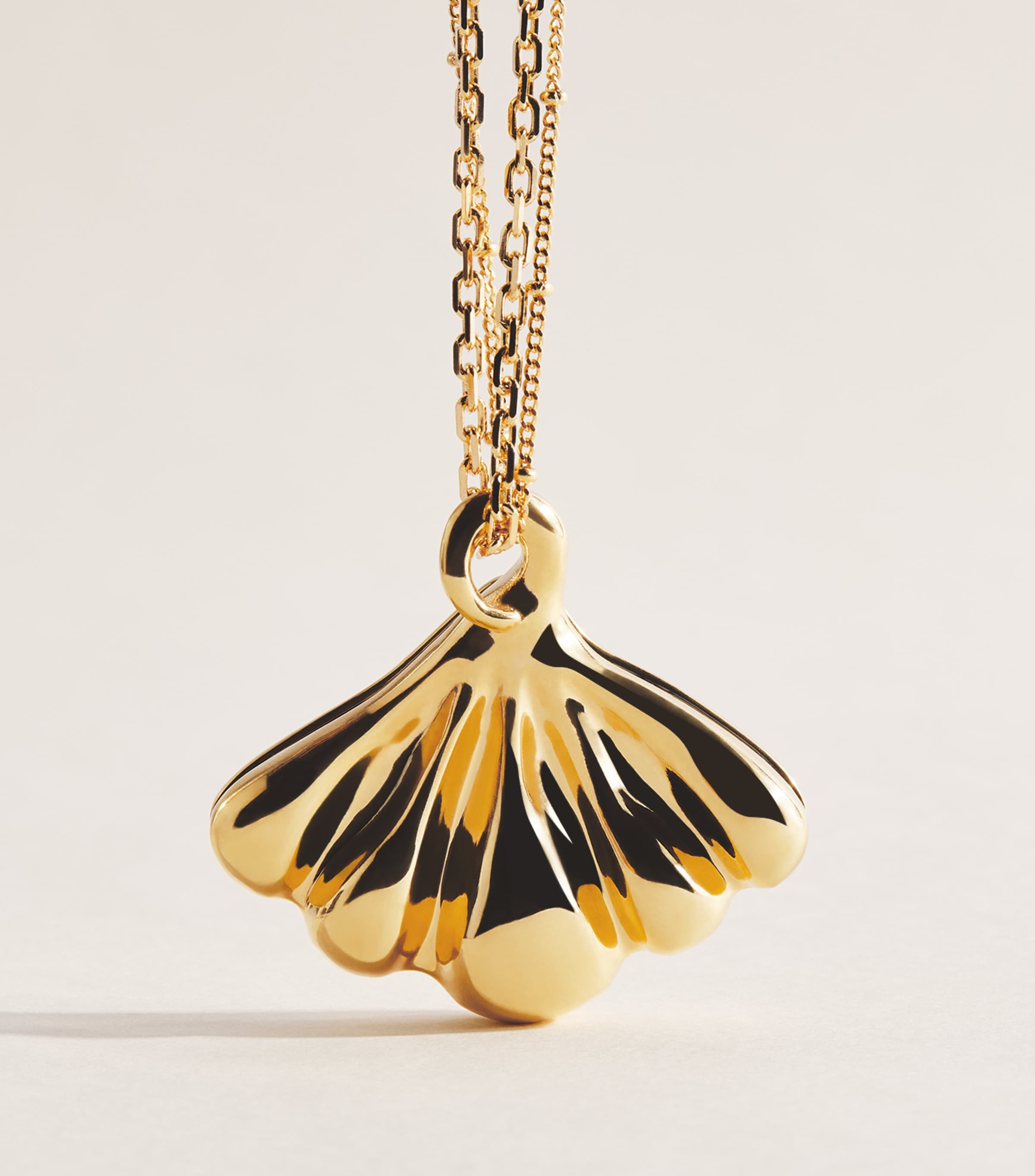 Chloé Chloé Mirror Pendant Necklace Gold Image 1