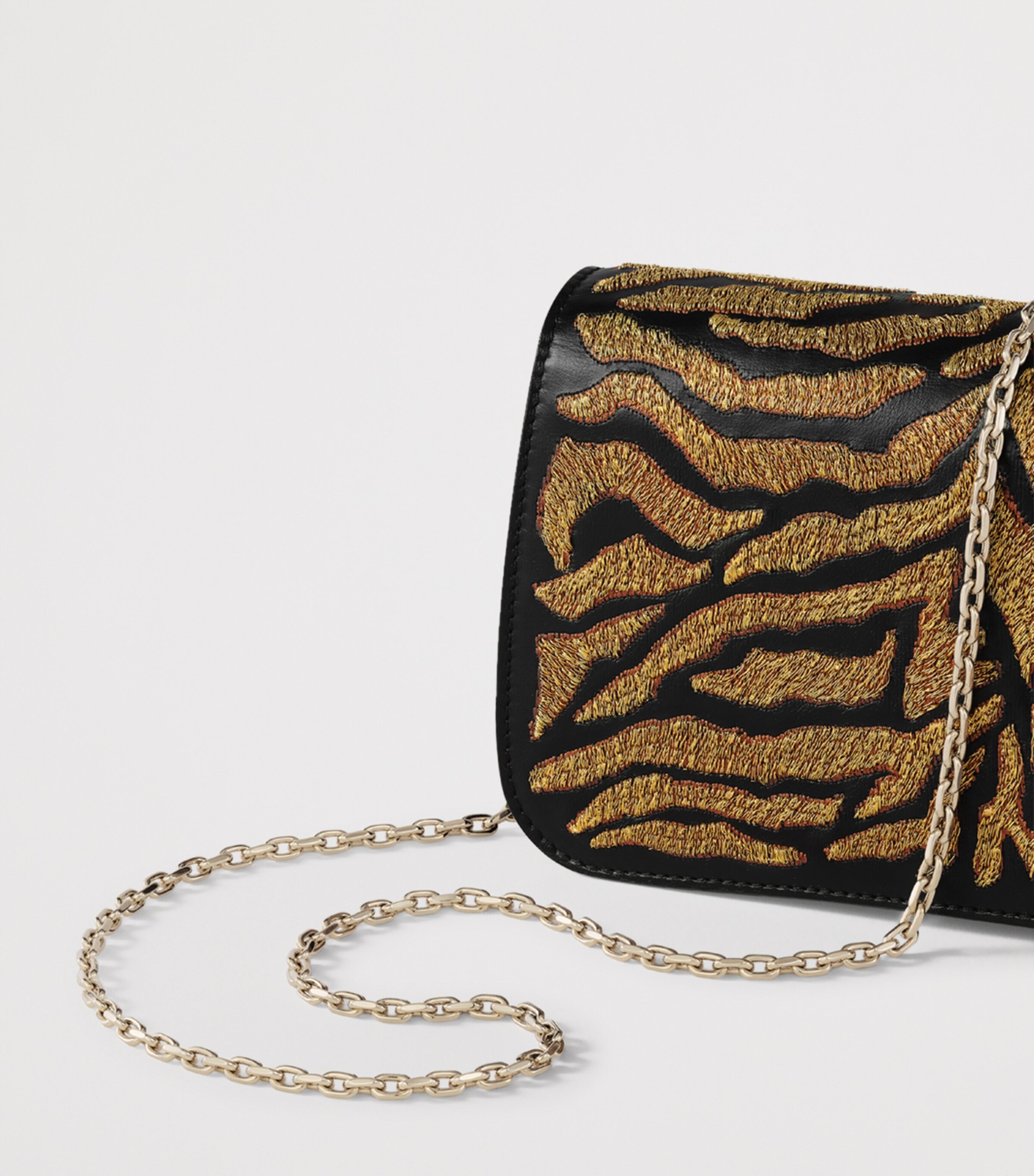 Cartier Mini Panthère C de Cartier Chain Bag Black Image 8