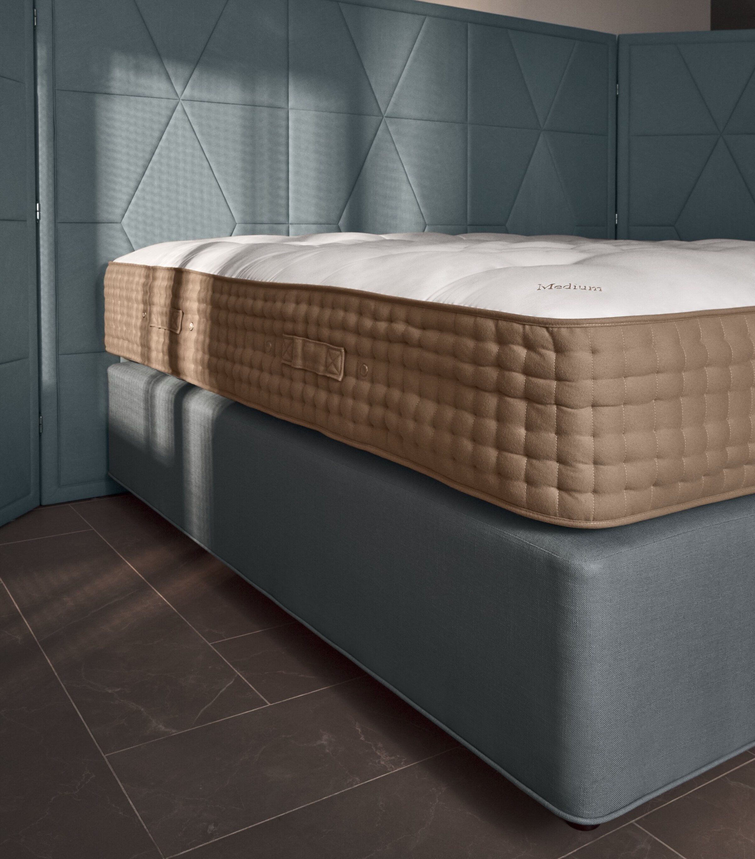 Vispring Diamond Majesty Bed Set (217cm x 215cm) | Harrods UK