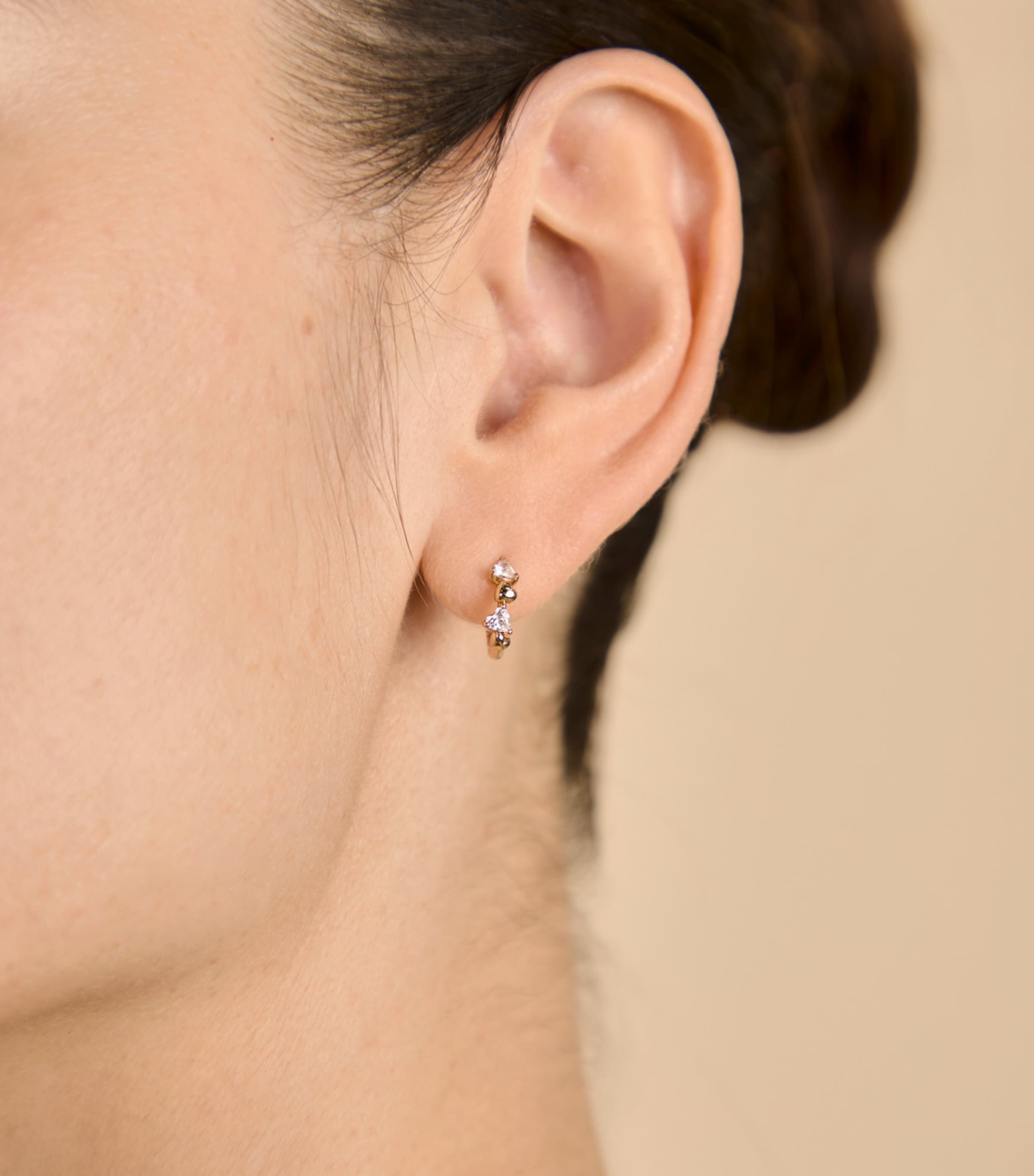 Astrid & Miyu Yellow Gold-Plated Heart Cluster Single Hoop Earring Gold Image 2