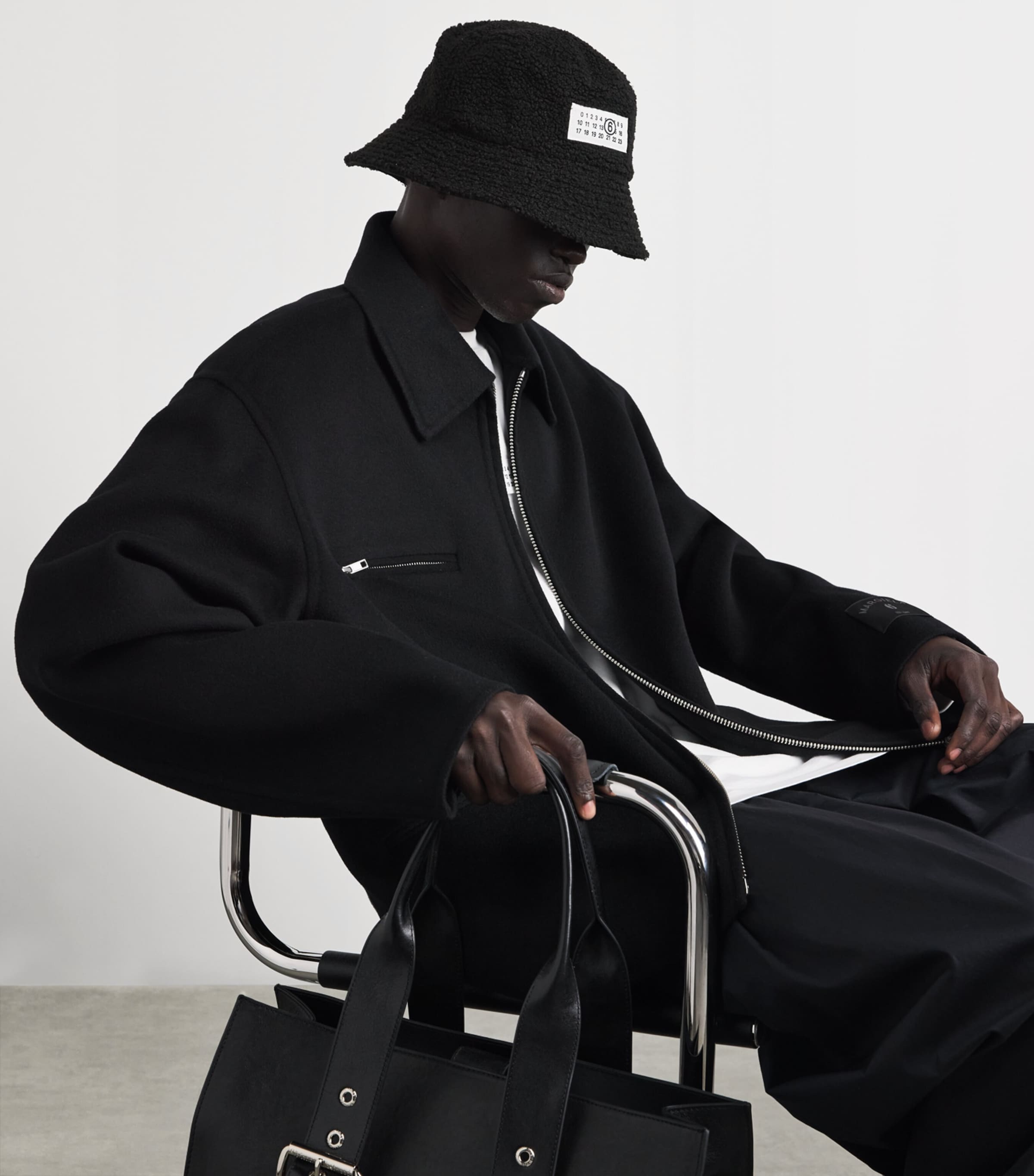 MM6 Maison Margiela Bouclé Logo Patch Bucket Hat Black Image 2