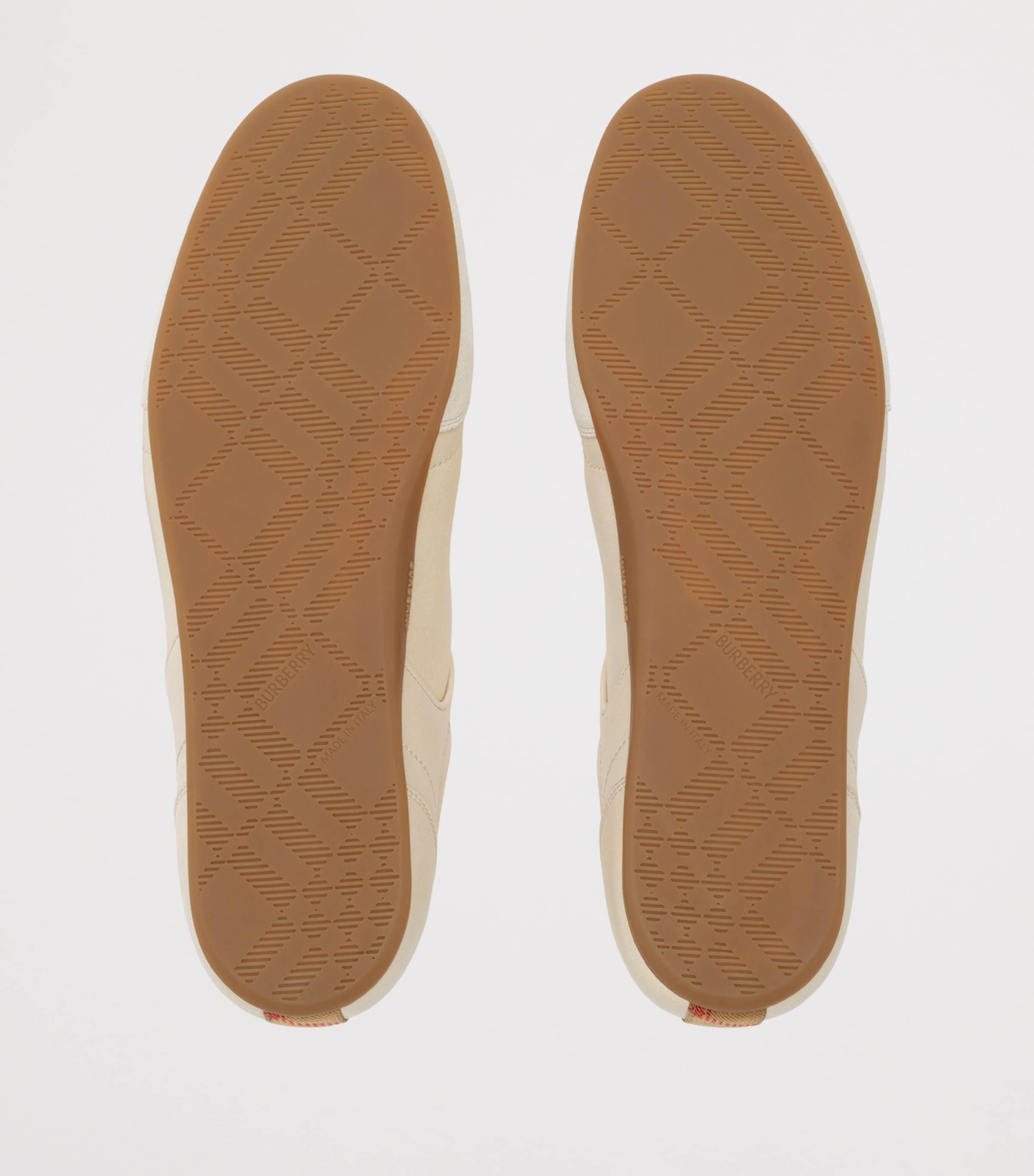 Burberry Leather Runner Low-Top Sneakers Dove Beige Image 3