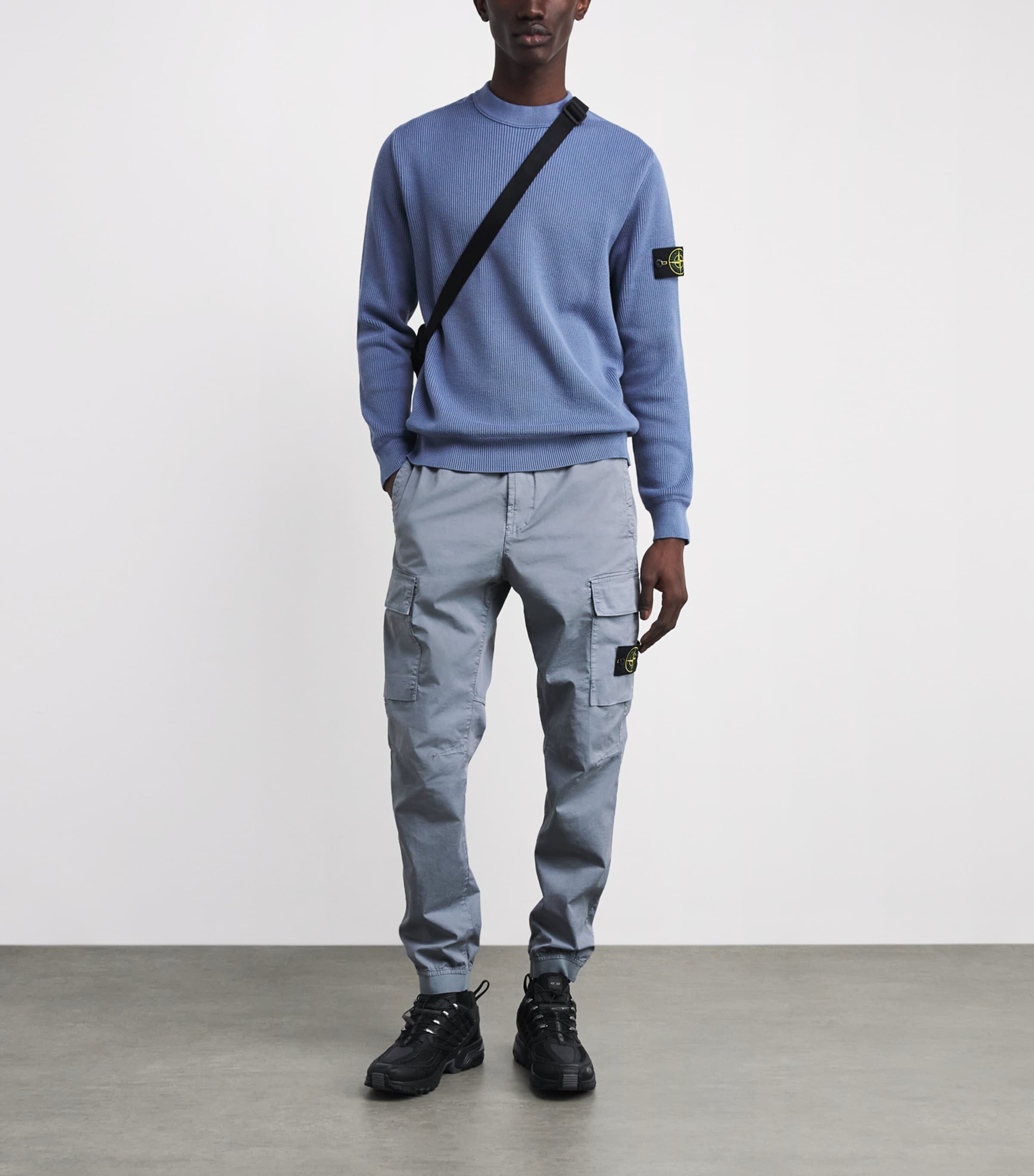 Stretch-Cotton Cargo Trousers V0024 Image 2