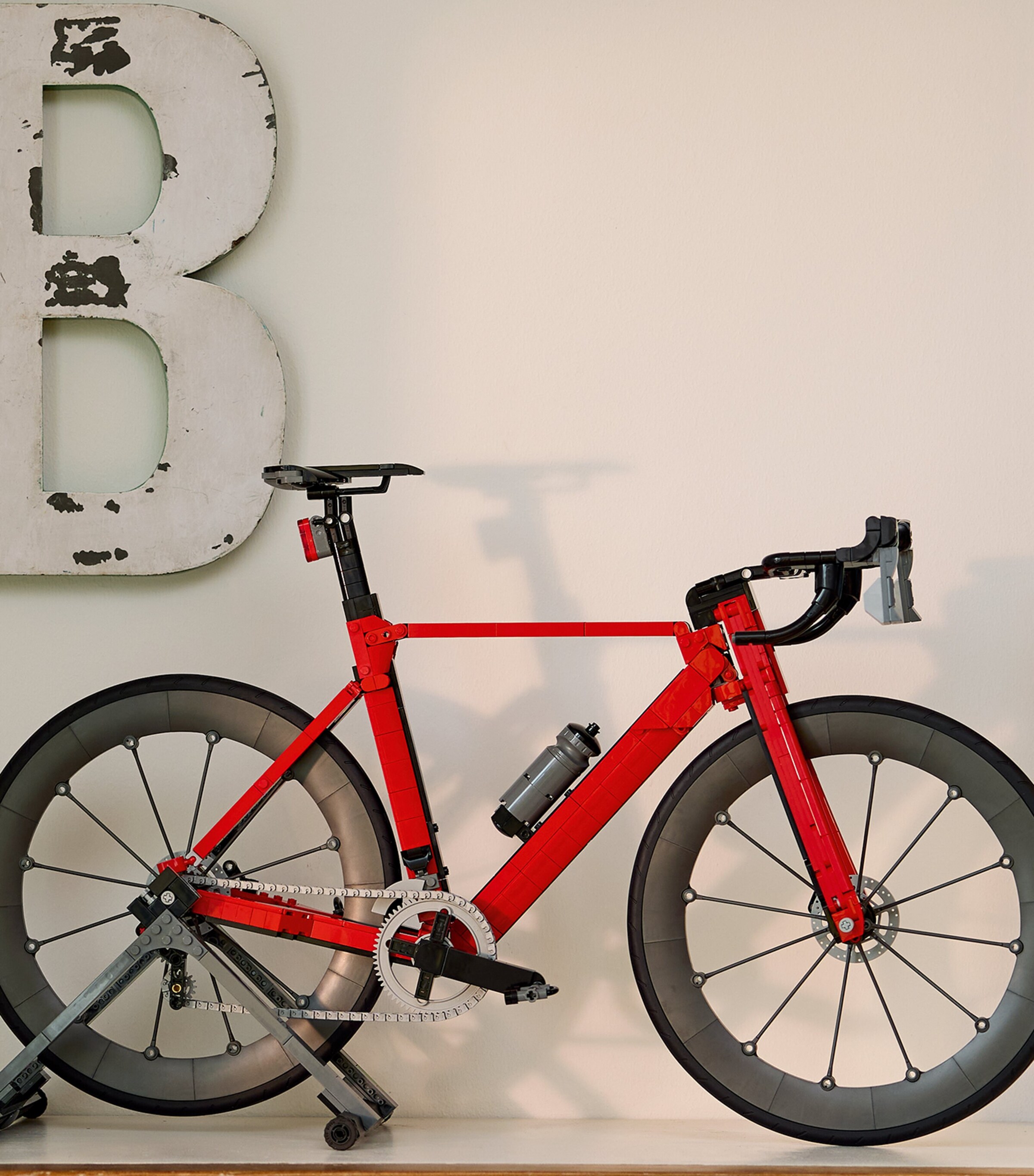 Lego LEGO Icons Road Bike Building Set 11380 Image 5