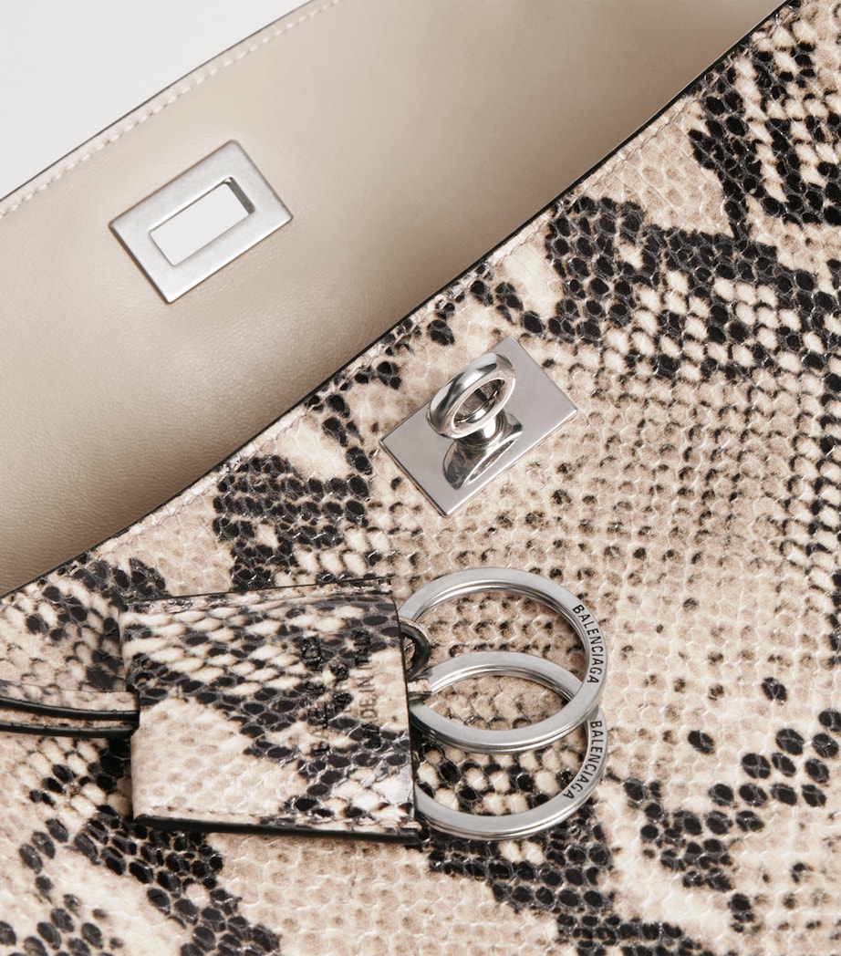 Medium Leather Rodeo Shoulder Bag 2417 Image 9