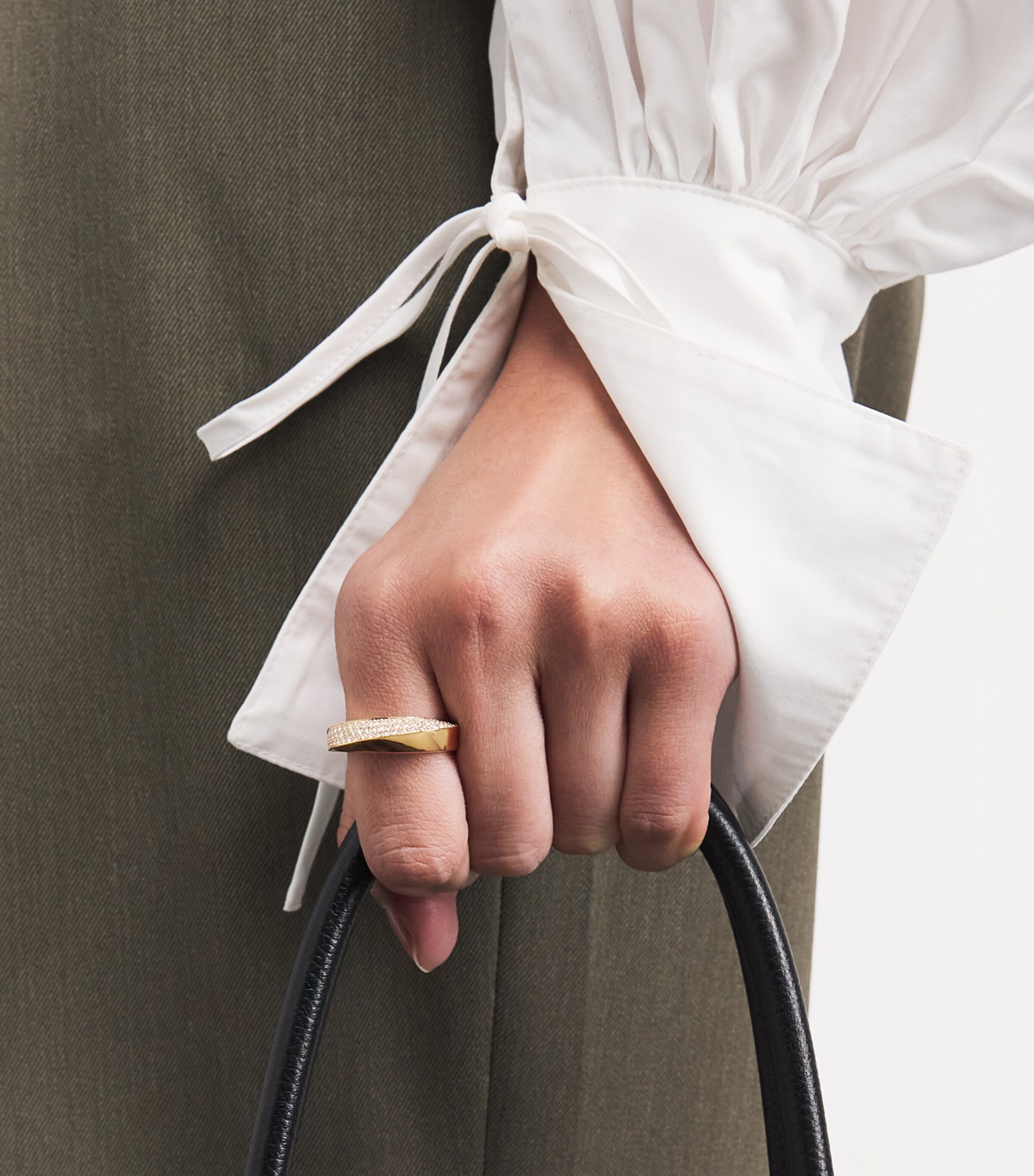 Yellow Gold and Diamond Aurea Spira Ring YELLOW GOLD Image 2