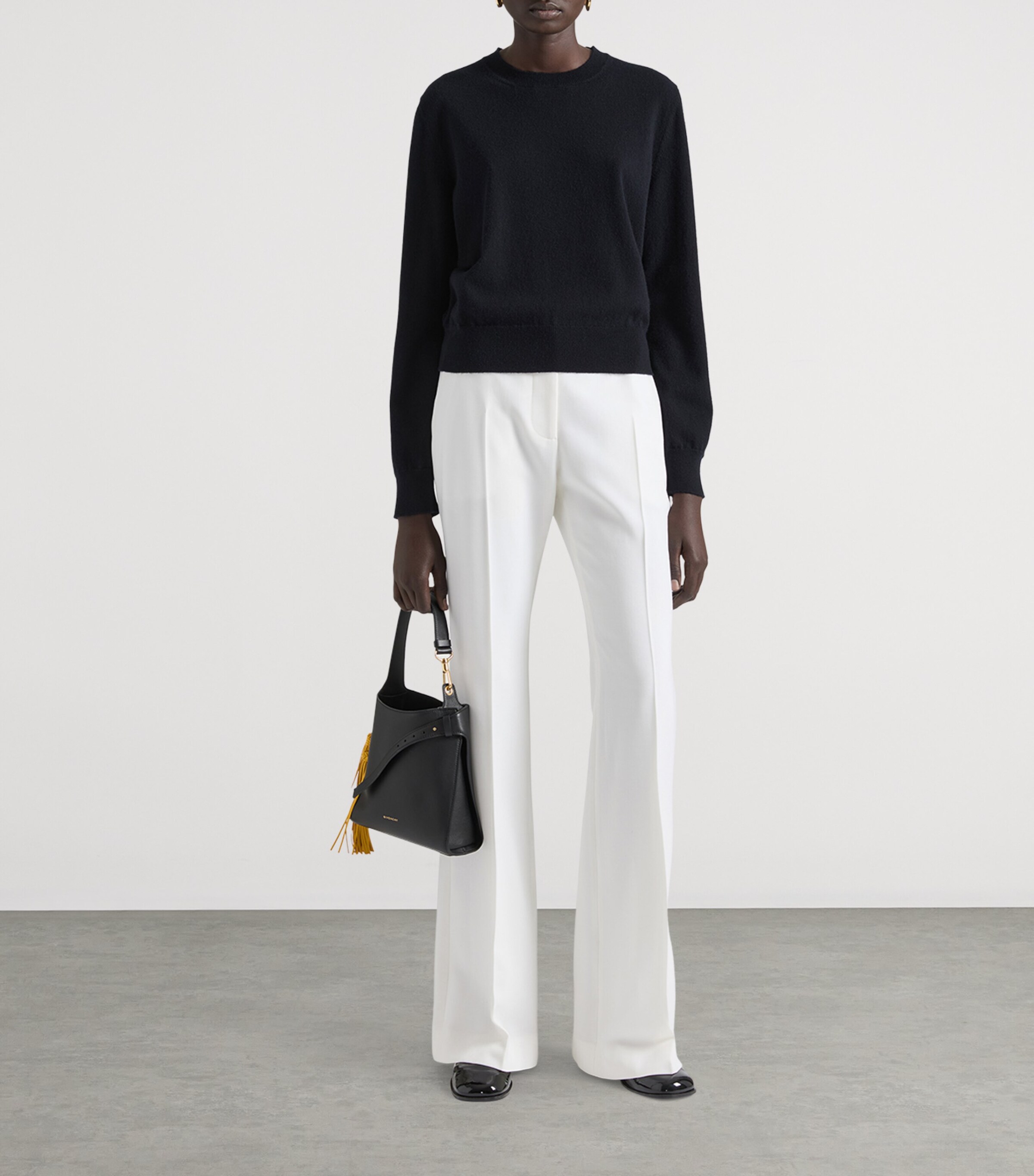 Mini Leather Day Hobo Bag BLACK Image 2