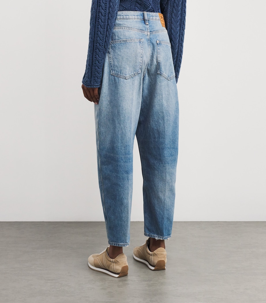 Curved Tapered Jeans BLUE Image 4