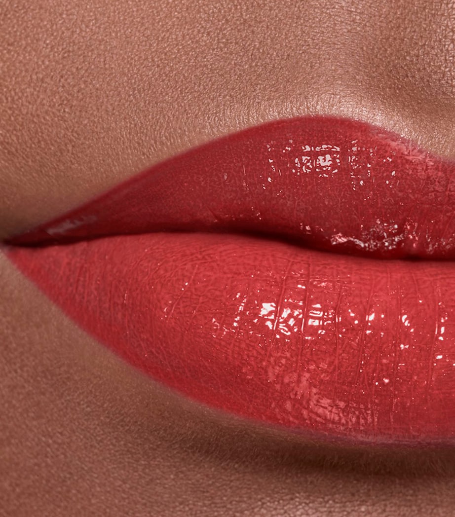 Rouge Coco Baume Lip Balm CHERRY BURST Image 5